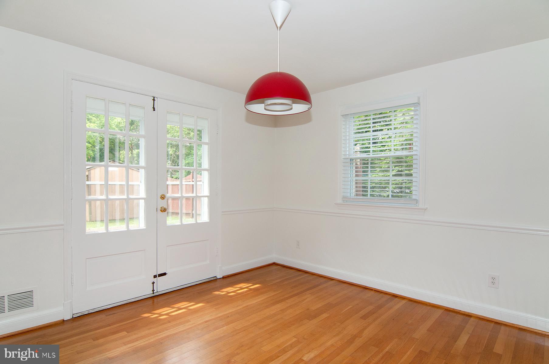 Real estate listing preview #11