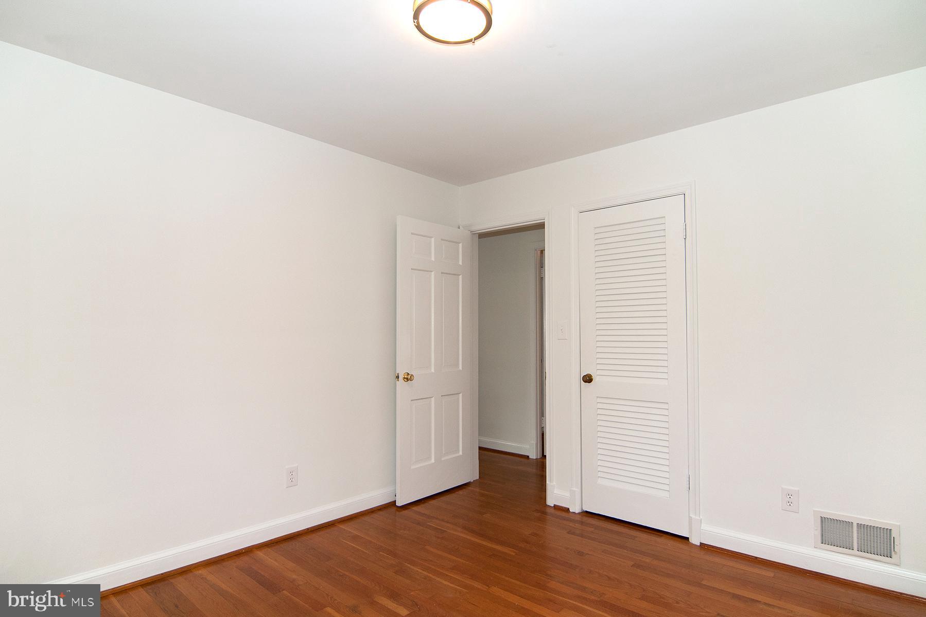 Real estate listing preview #26