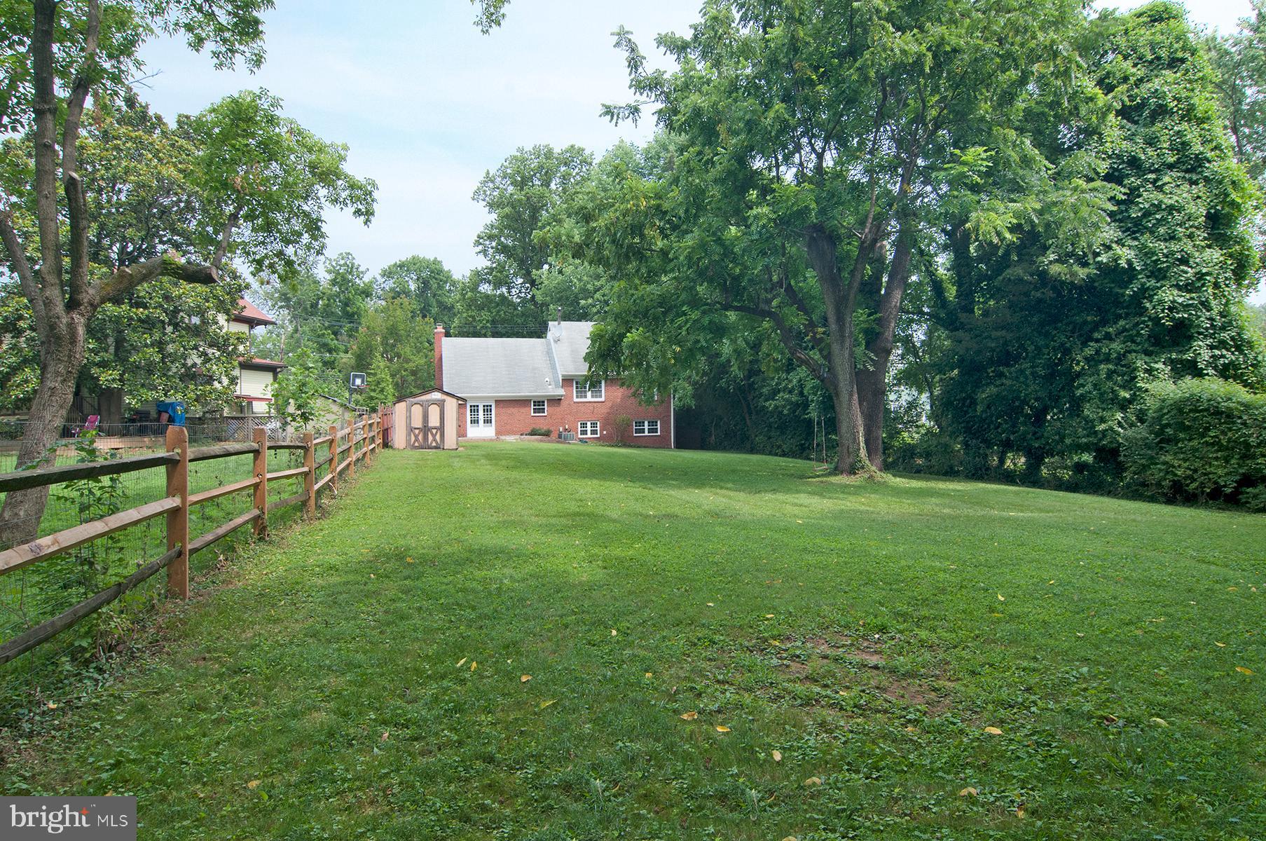 Real estate listing preview #8