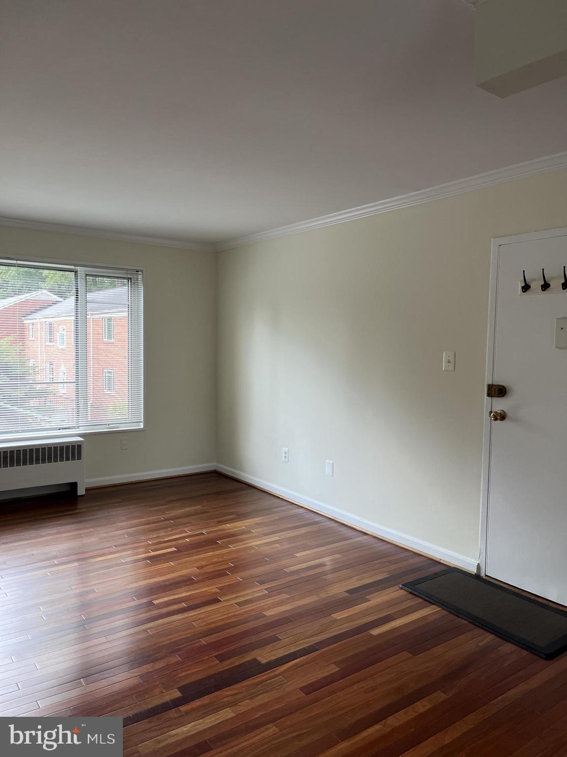 Real estate listing preview #2