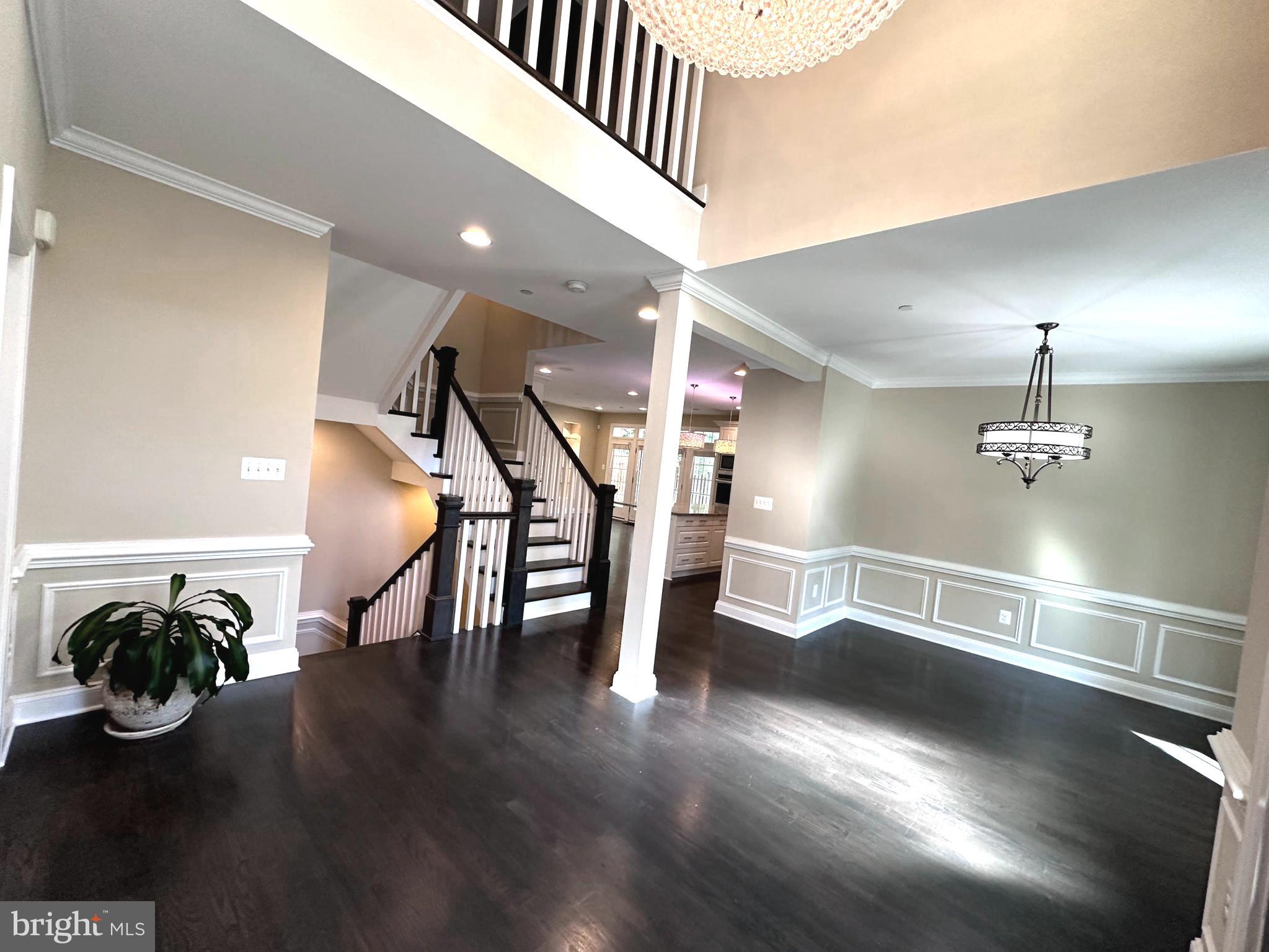 Real estate listing preview #8