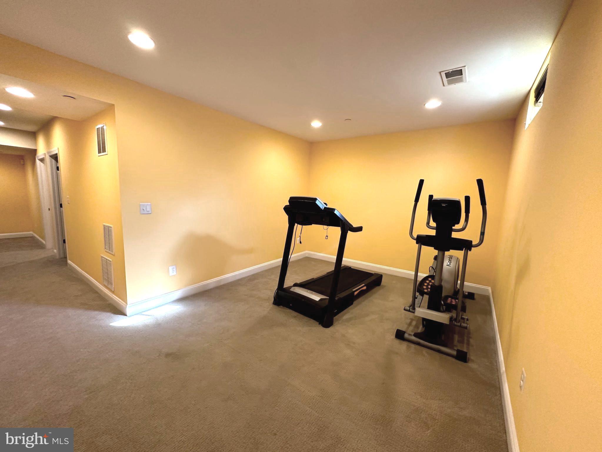 Real estate listing preview #57