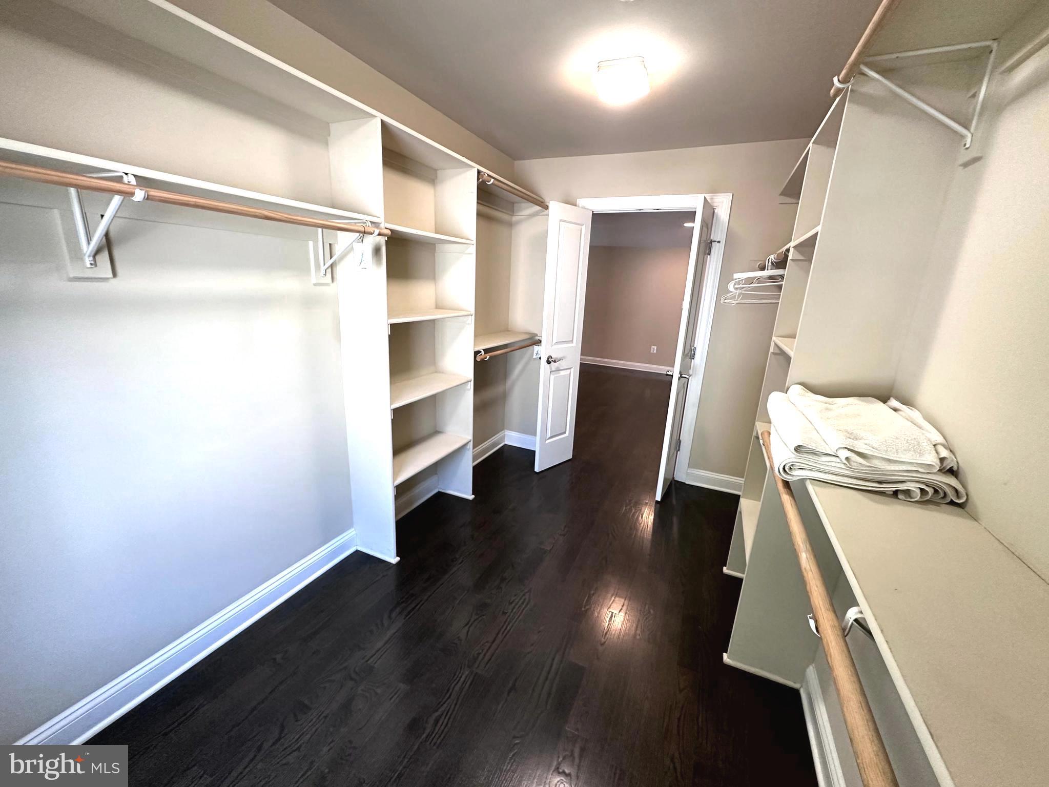 Real estate listing preview #35