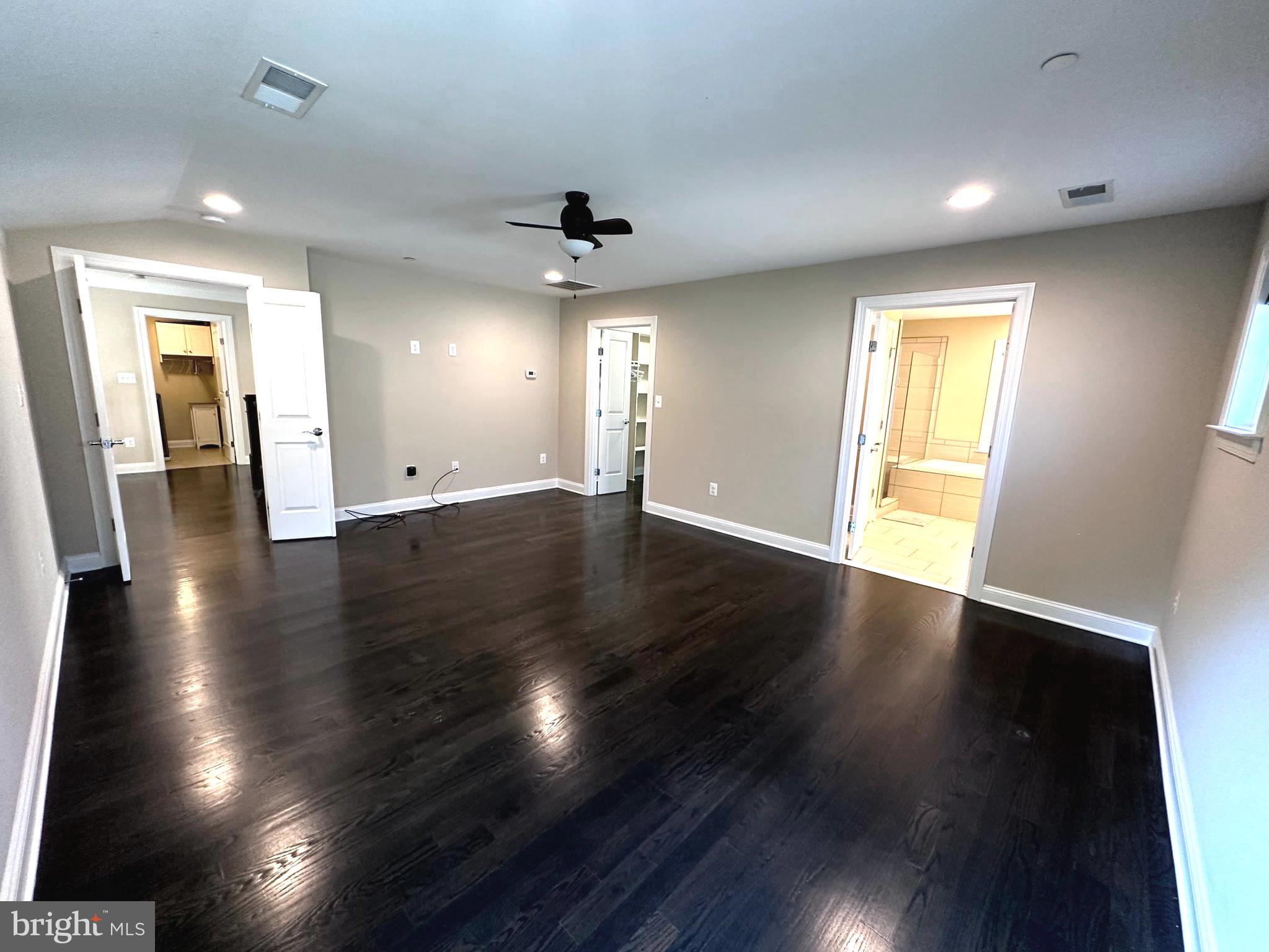 Real estate listing preview #25