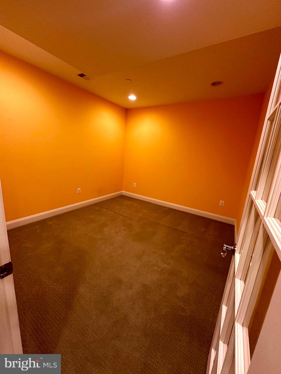 Real estate listing preview #59