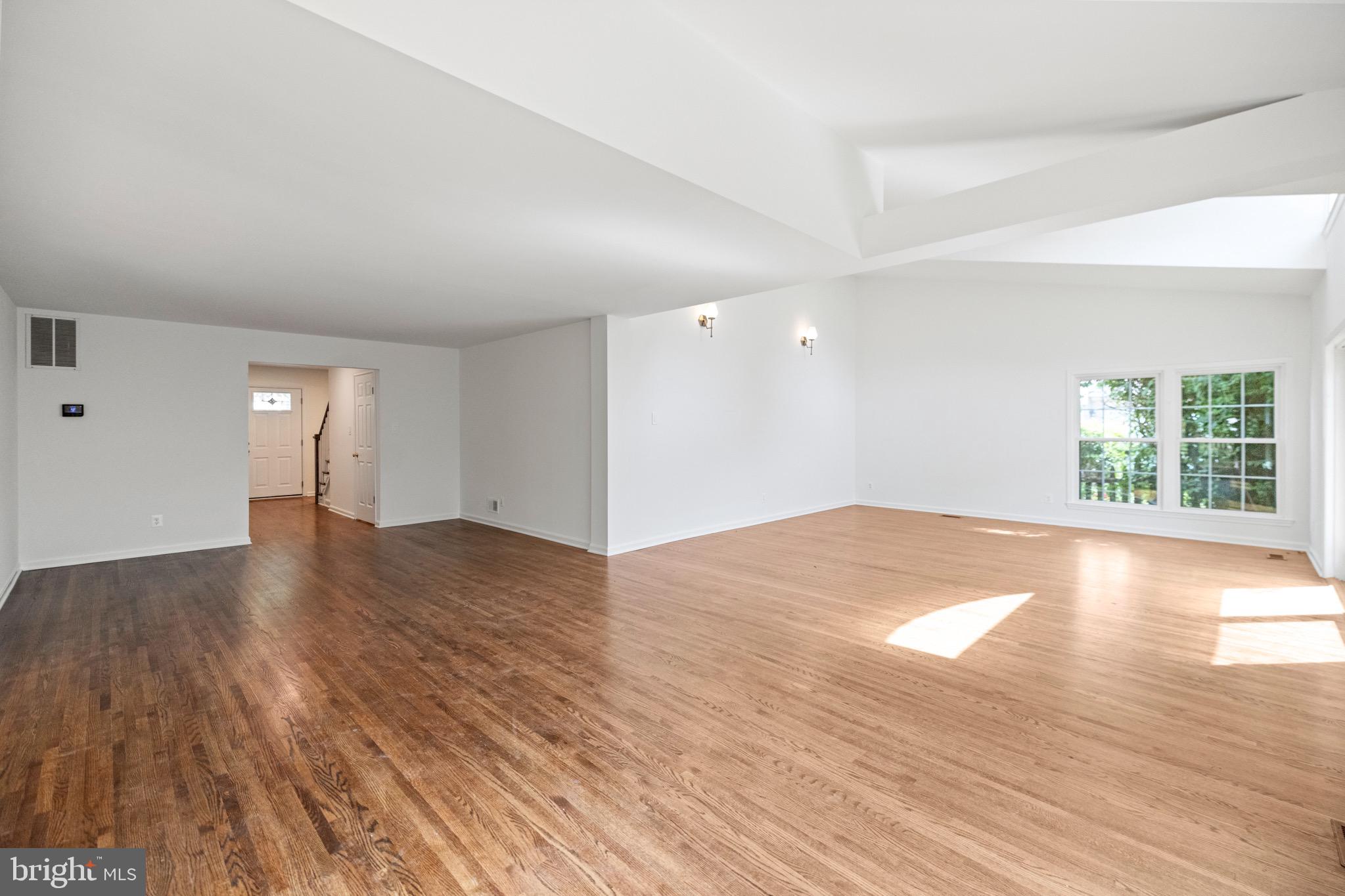 Real estate listing preview #10