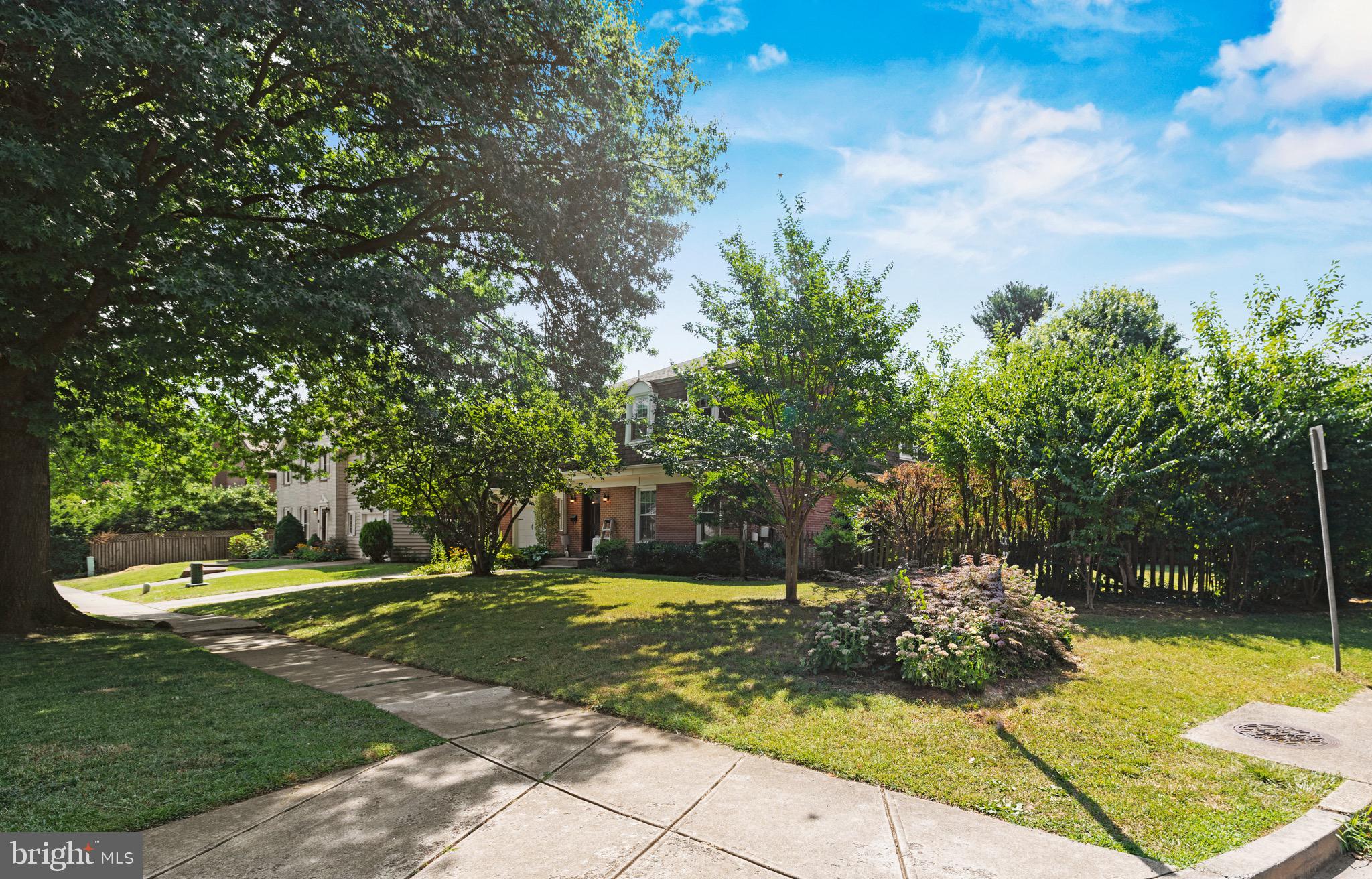 Real estate listing preview #2