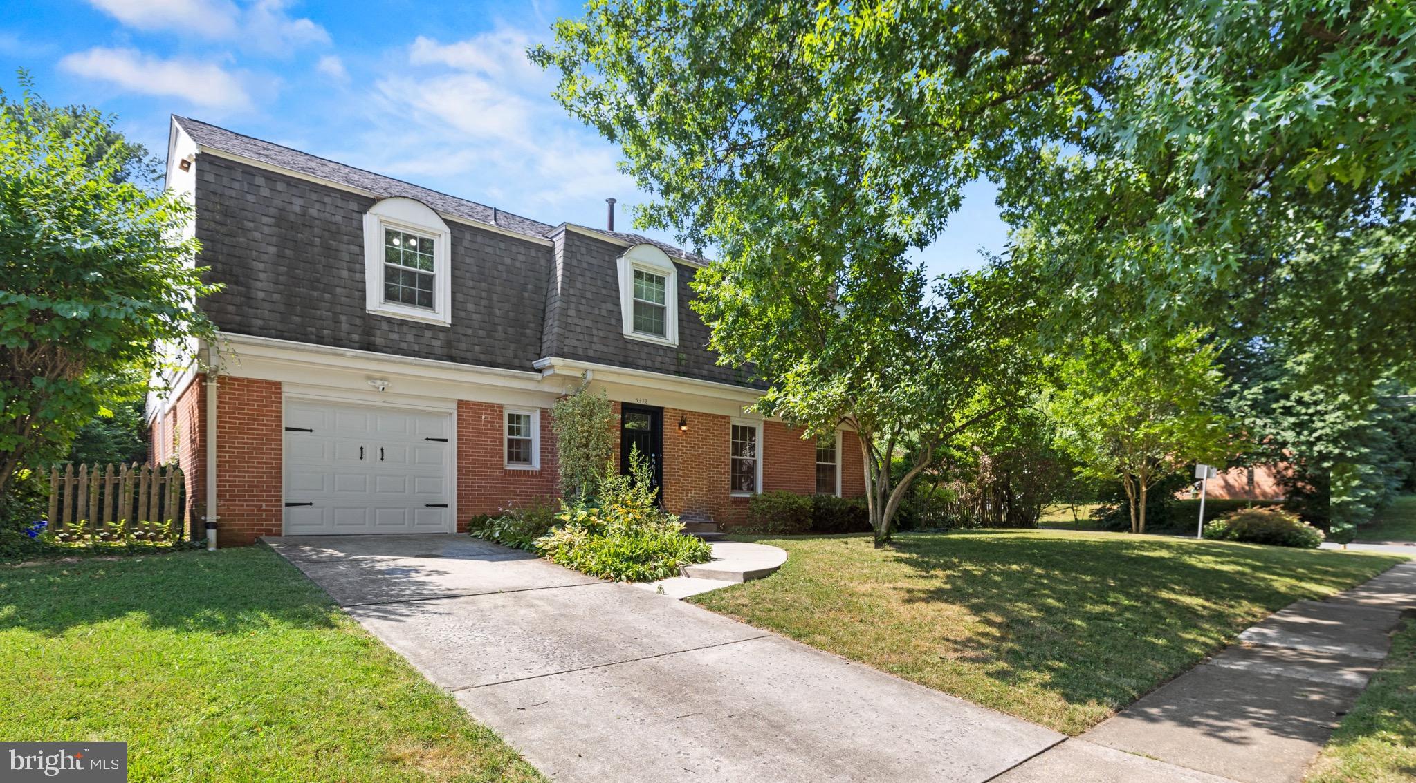 Real estate listing preview #1