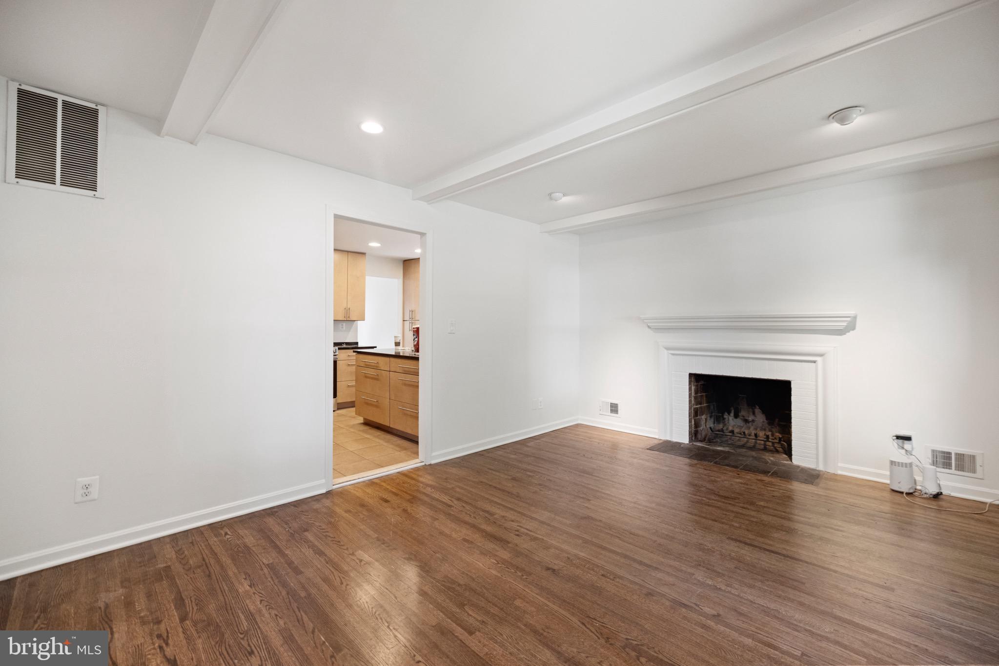 Real estate listing preview #20