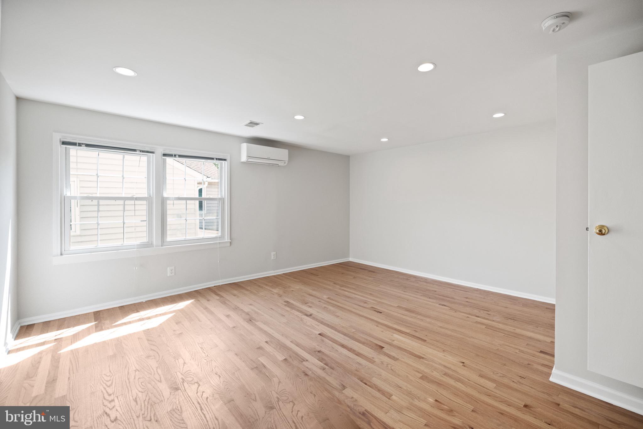 Real estate listing preview #36