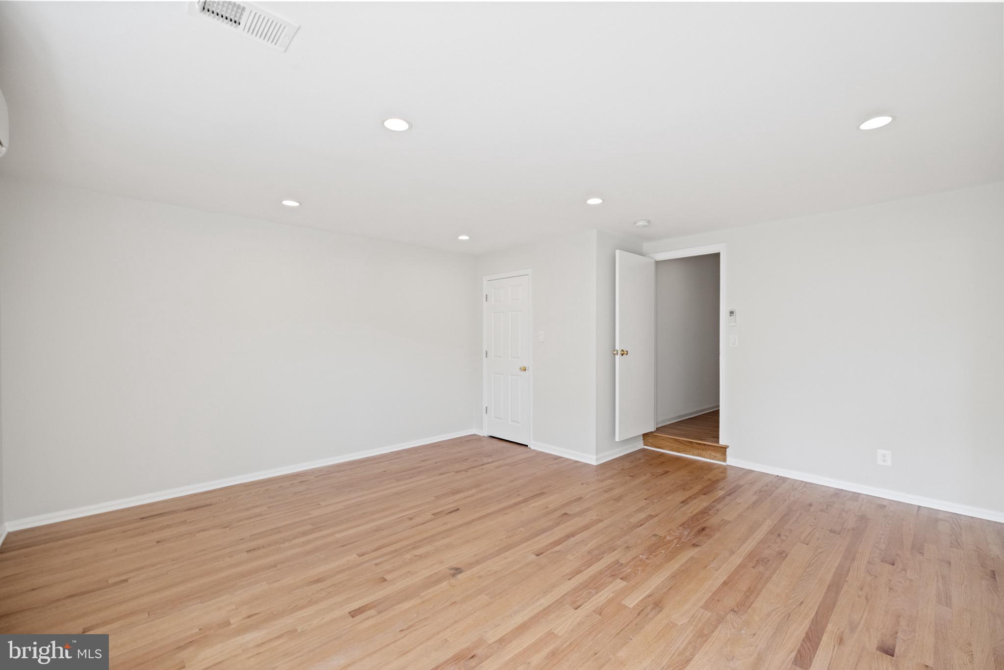 Real estate listing preview #37