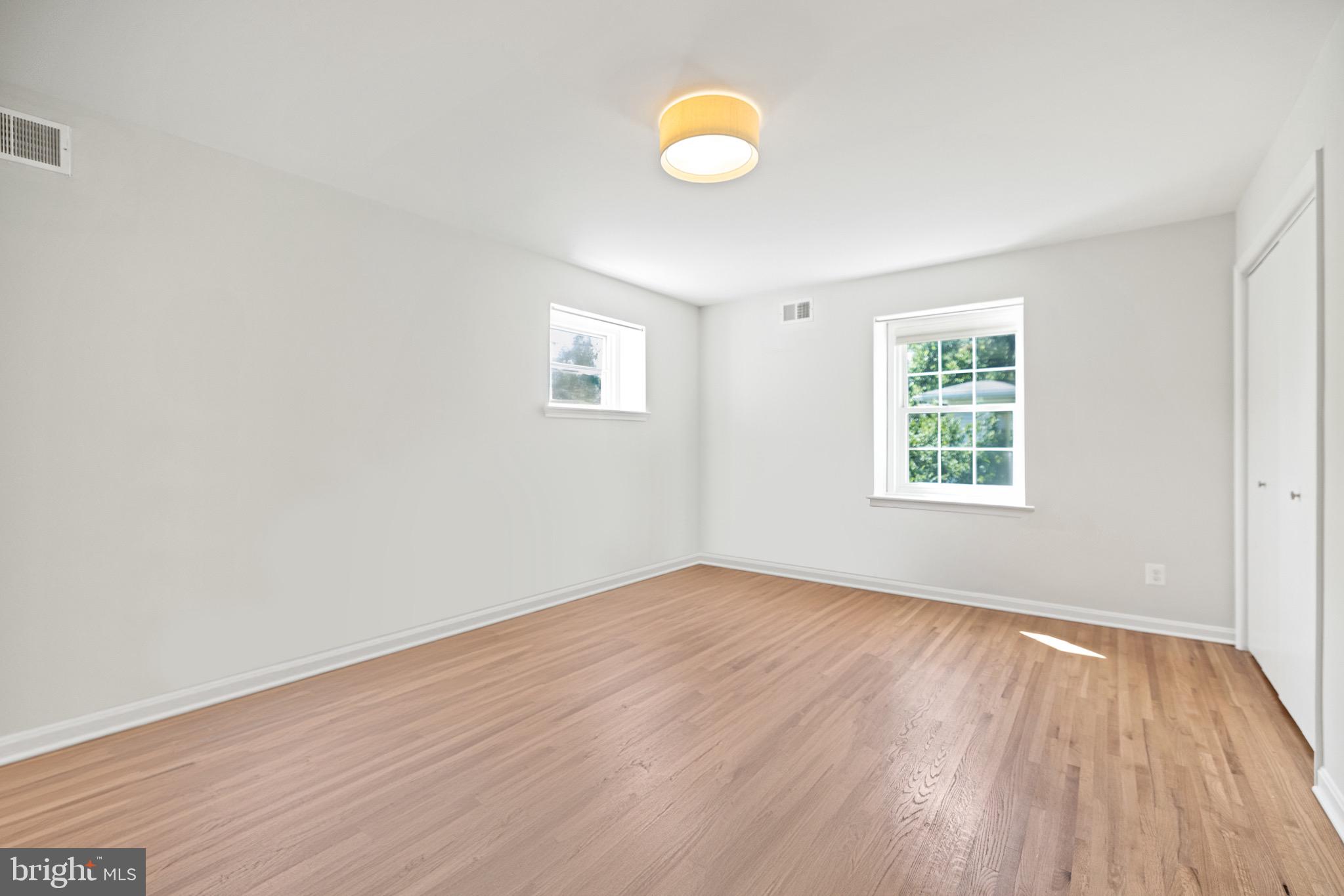 Real estate listing preview #30