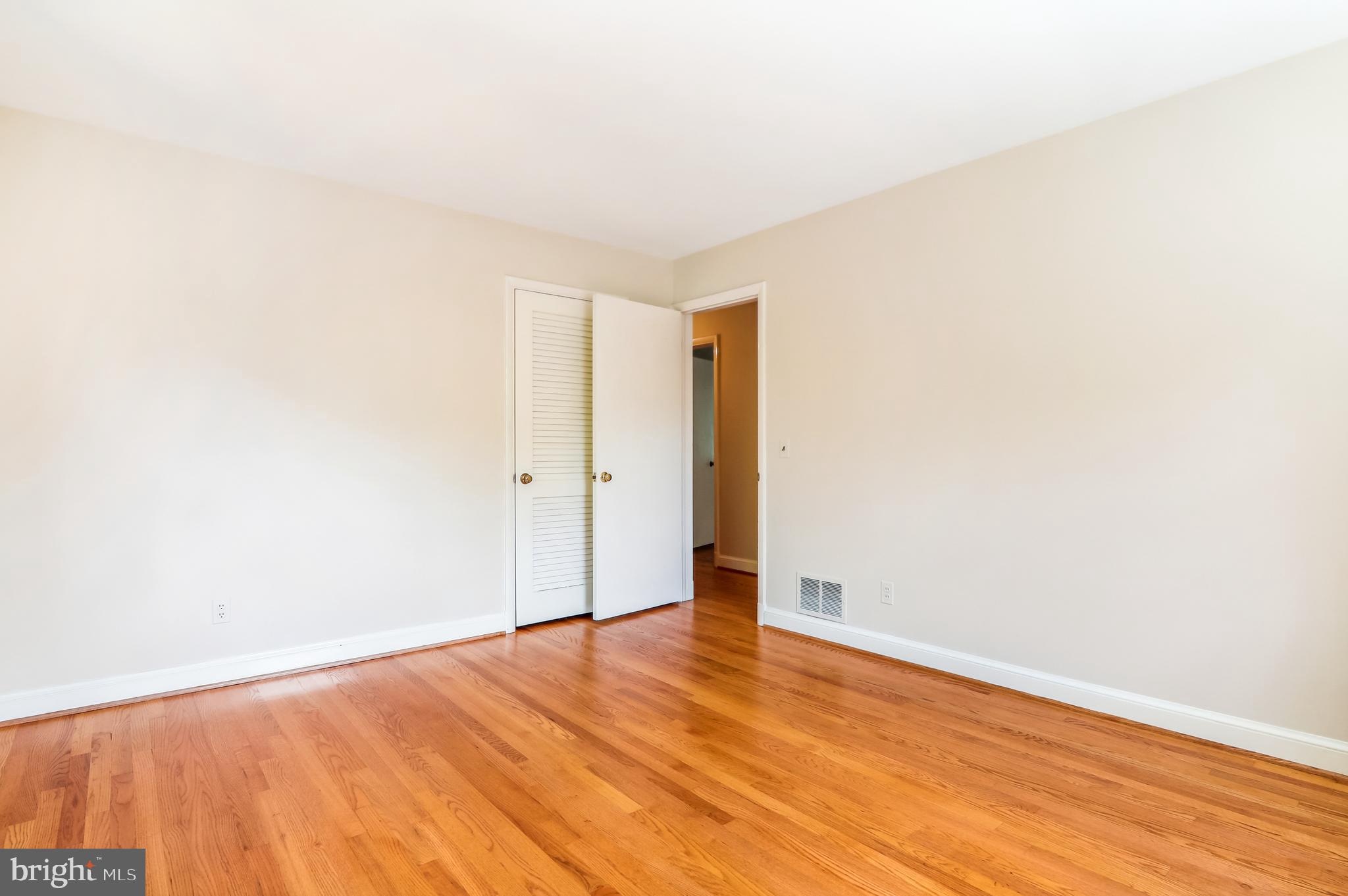 Real estate listing preview #54