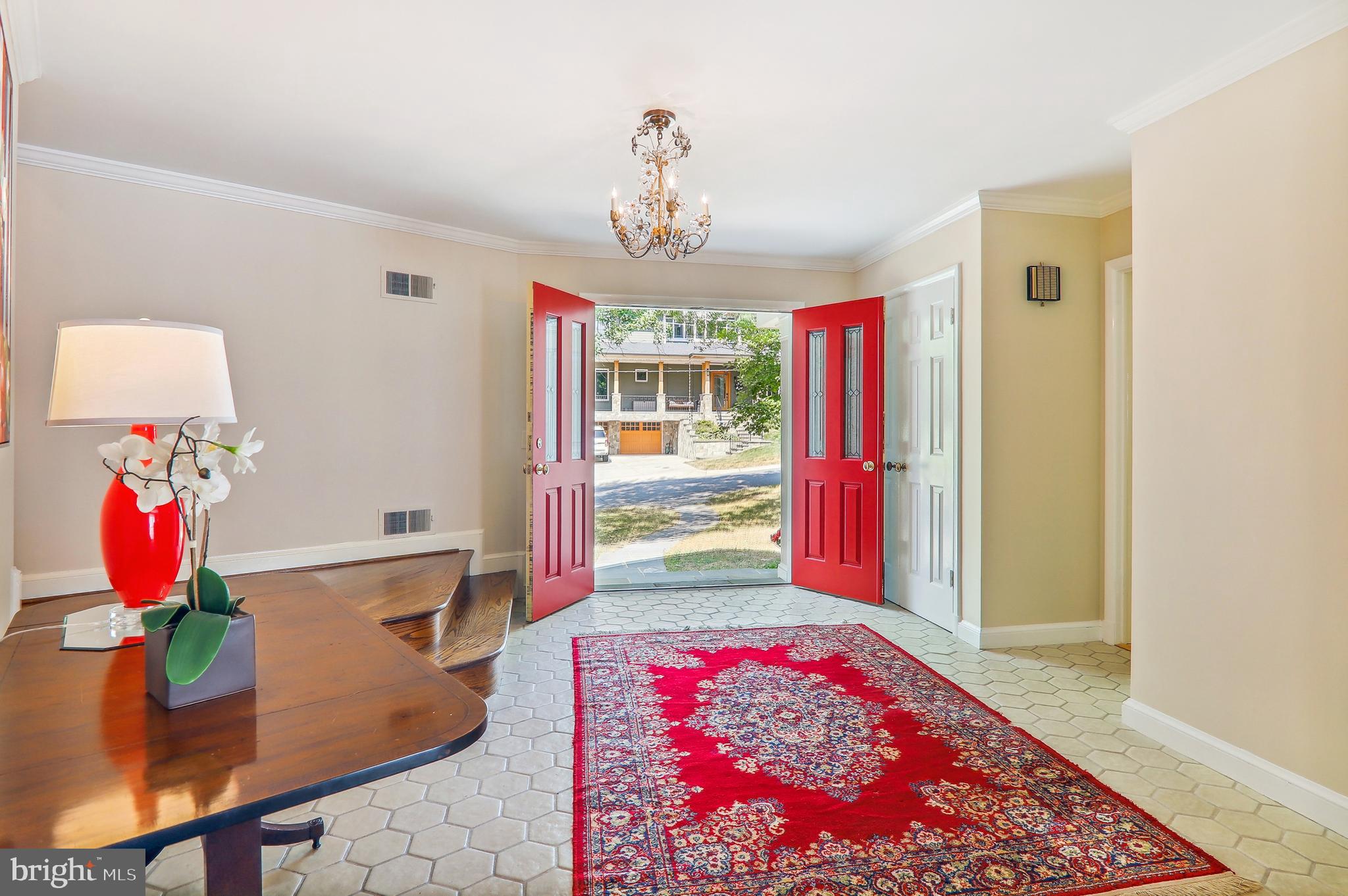 Real estate listing preview #4