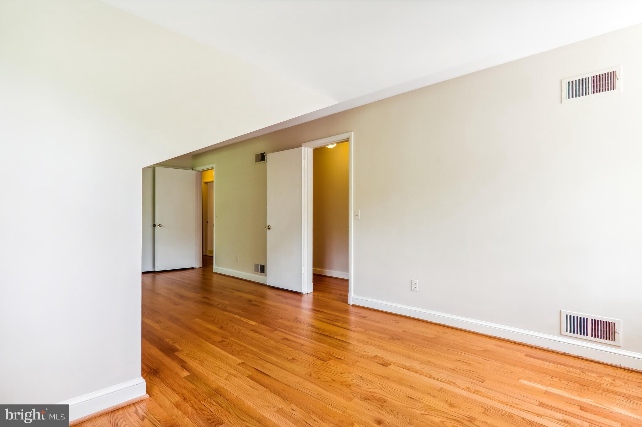 Real estate listing preview #59