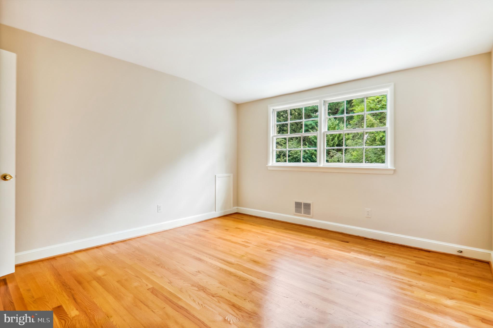 Real estate listing preview #61