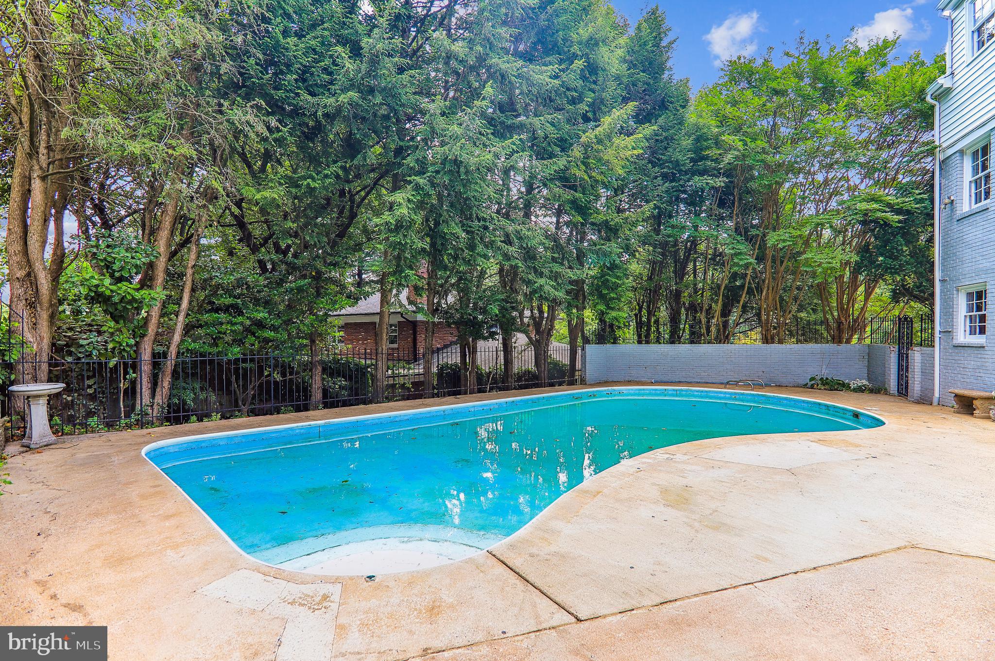 Real estate listing preview #92