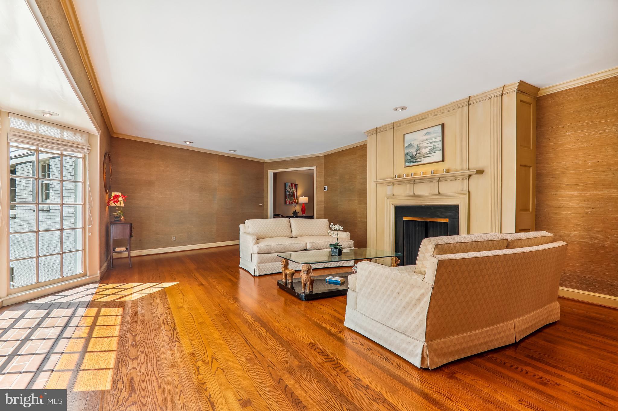 Real estate listing preview #12