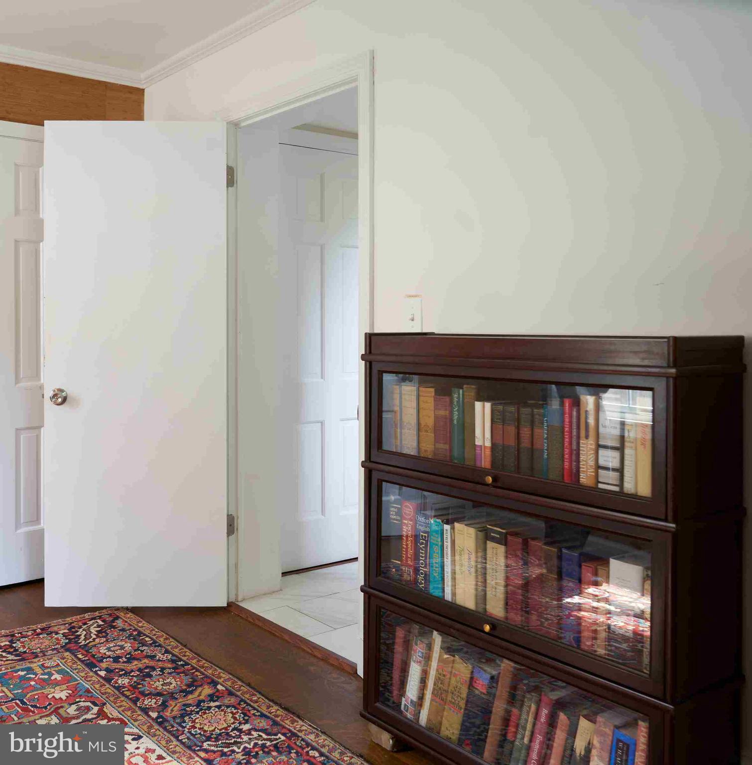 Real estate listing preview #24