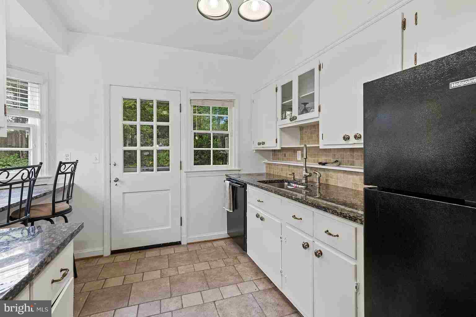 Real estate listing preview #29