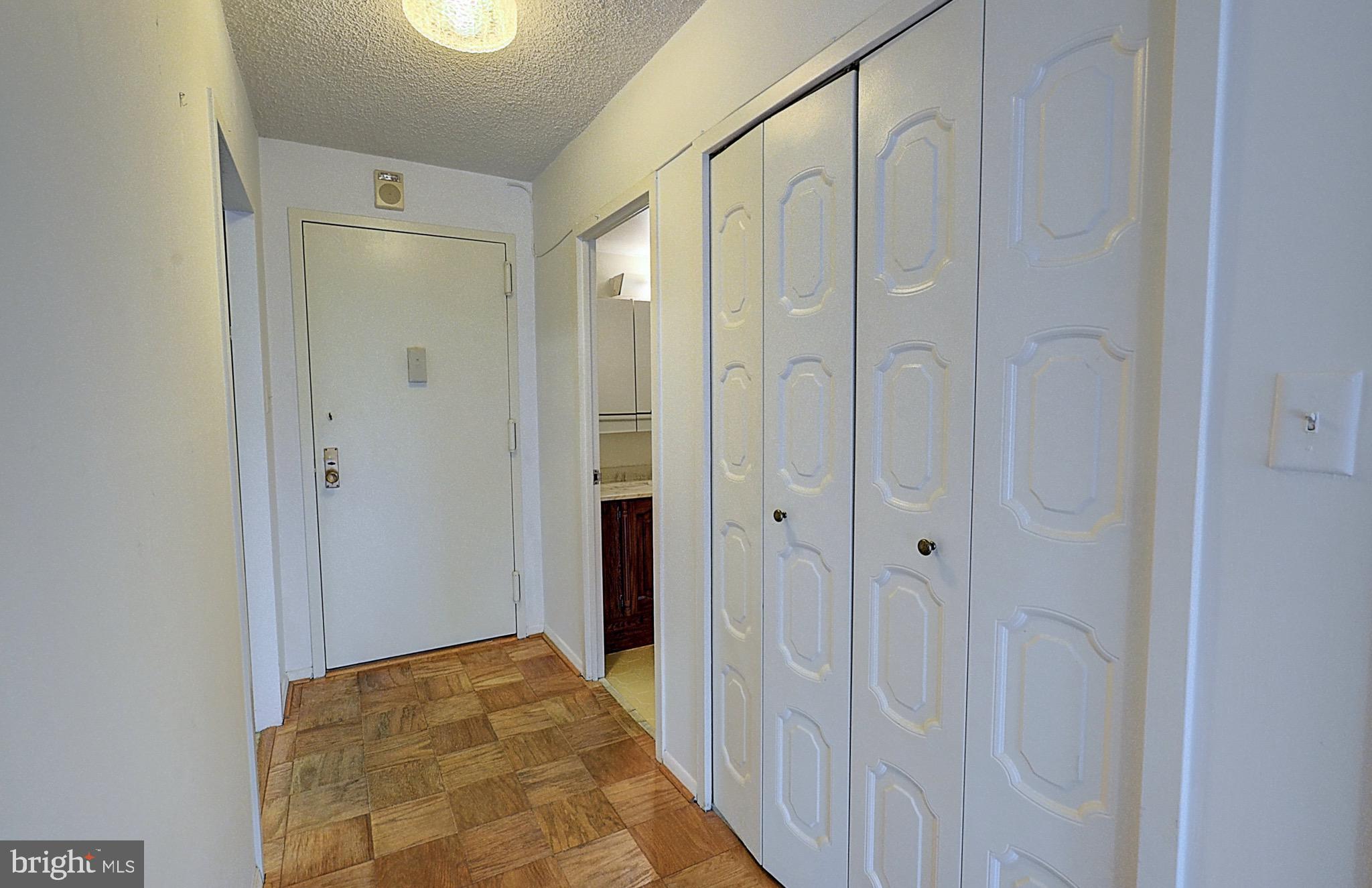 Real estate listing preview #9