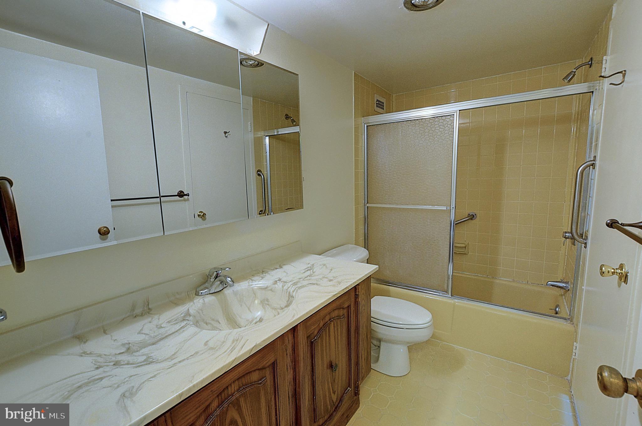 Real estate listing preview #10