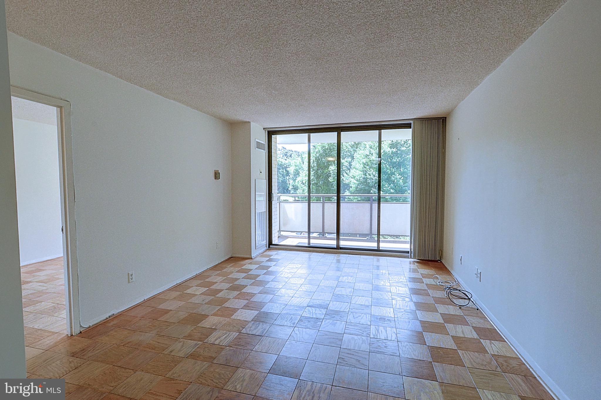 Real estate listing preview #6