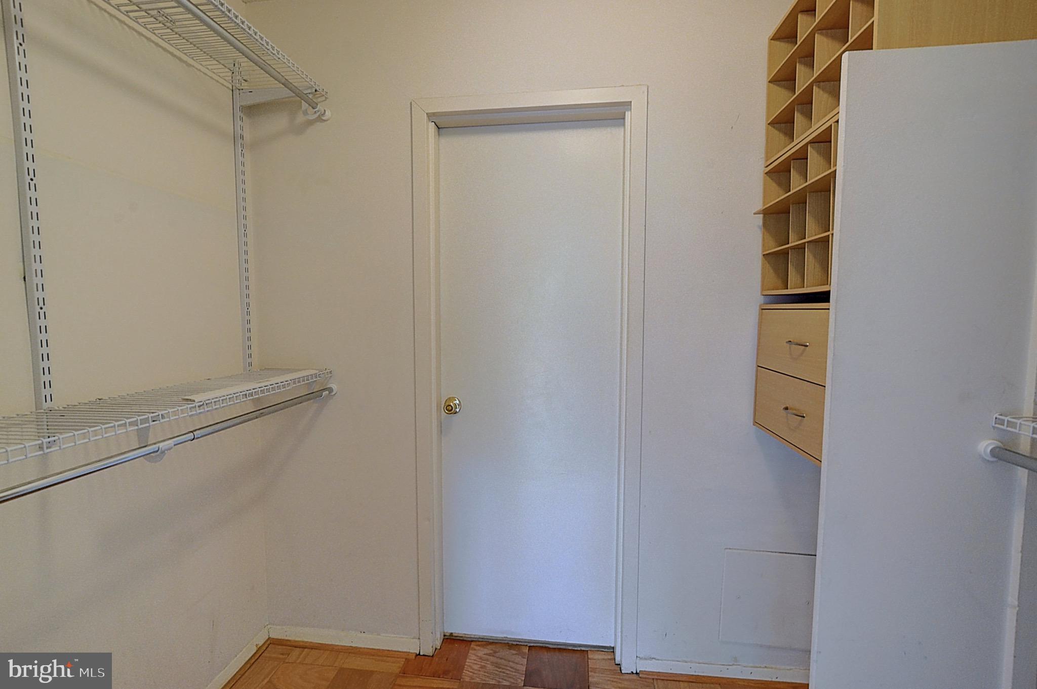 Real estate listing preview #4