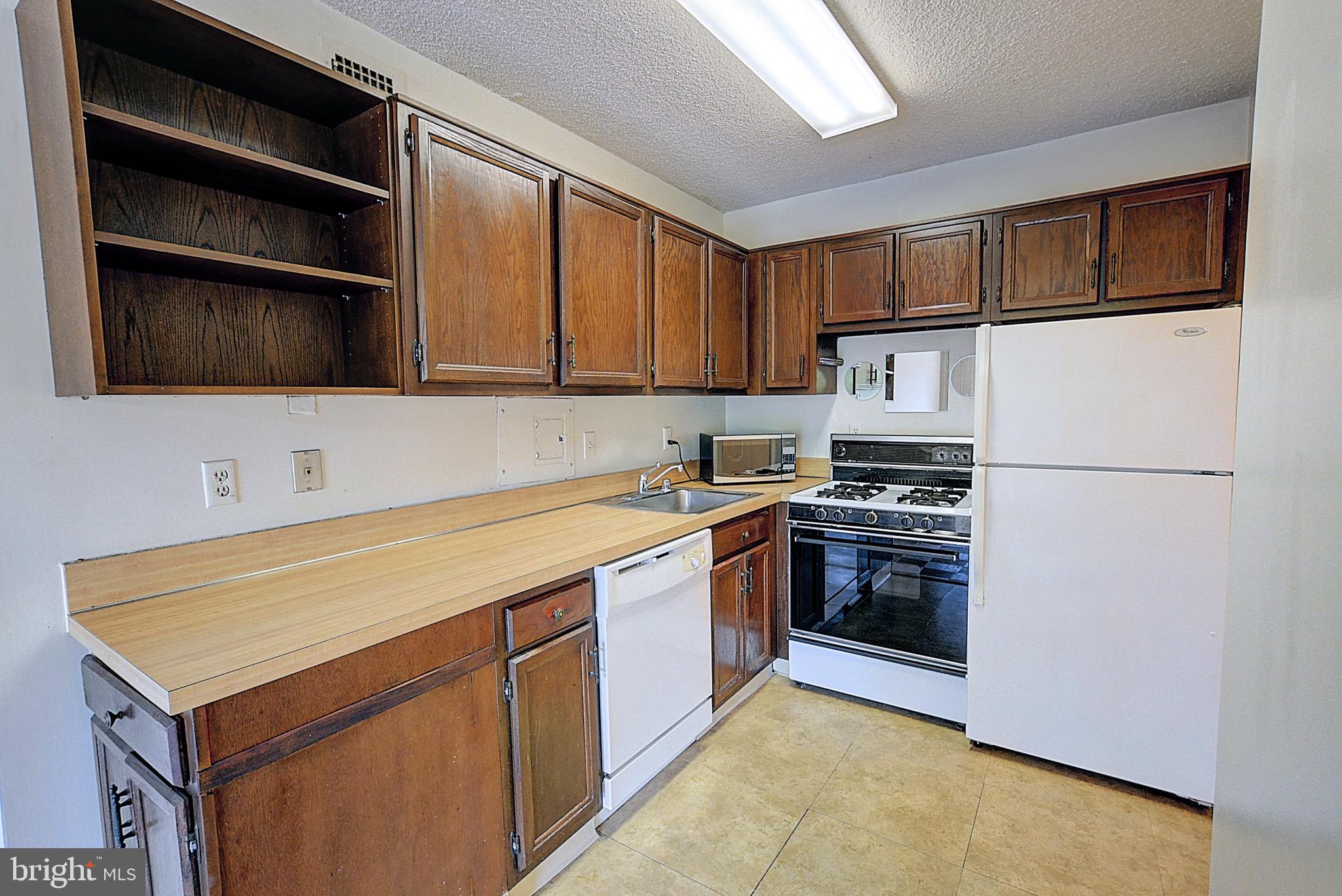 Real estate listing preview #8