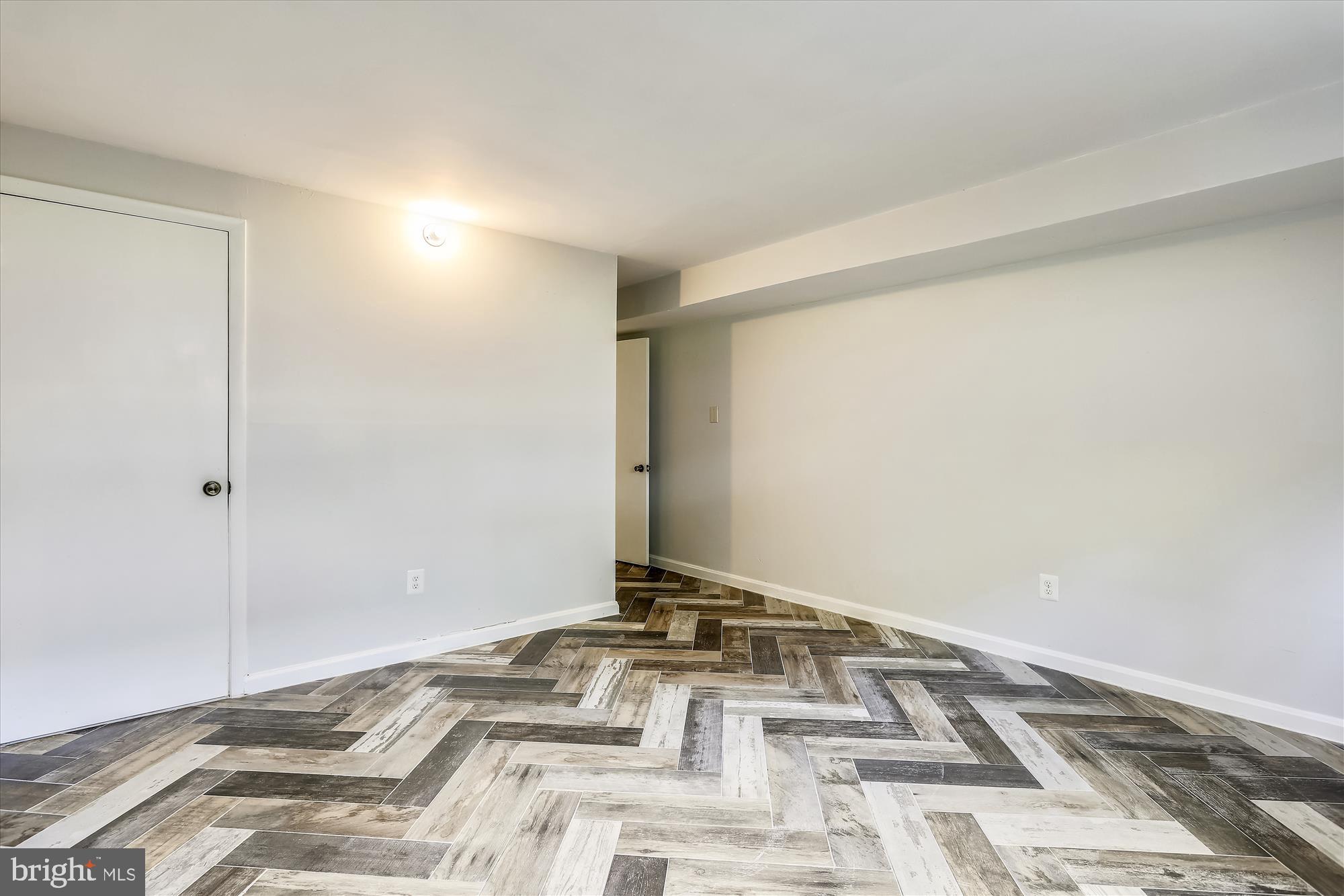 Real estate listing preview #37