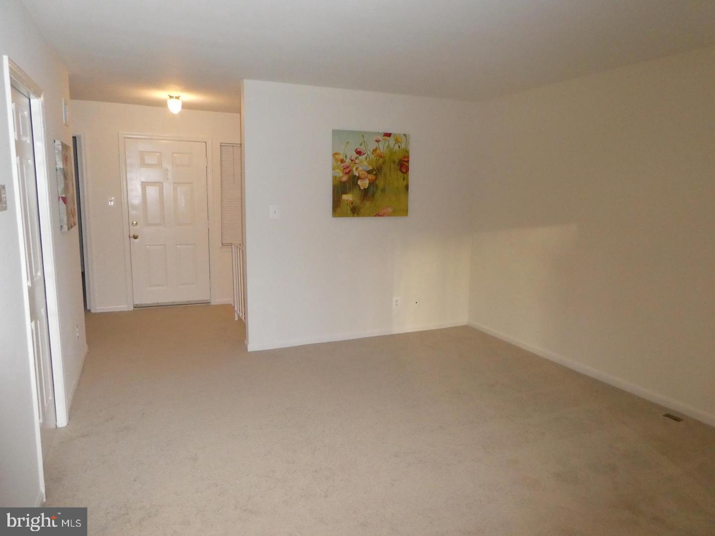 Real estate listing preview #4