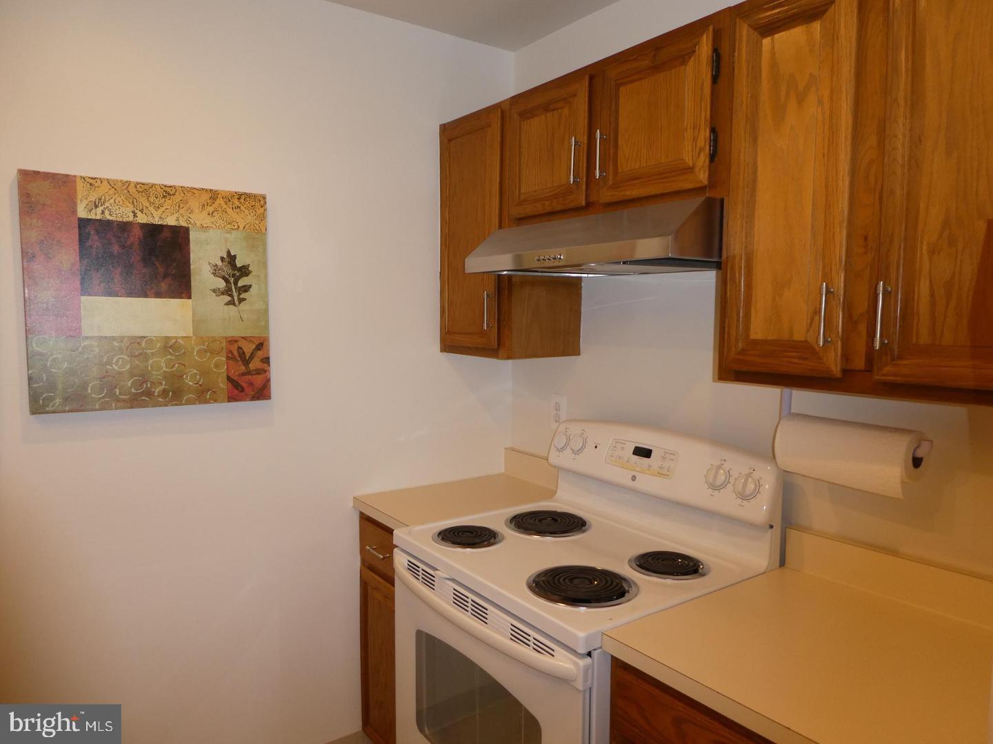 Real estate listing preview #16