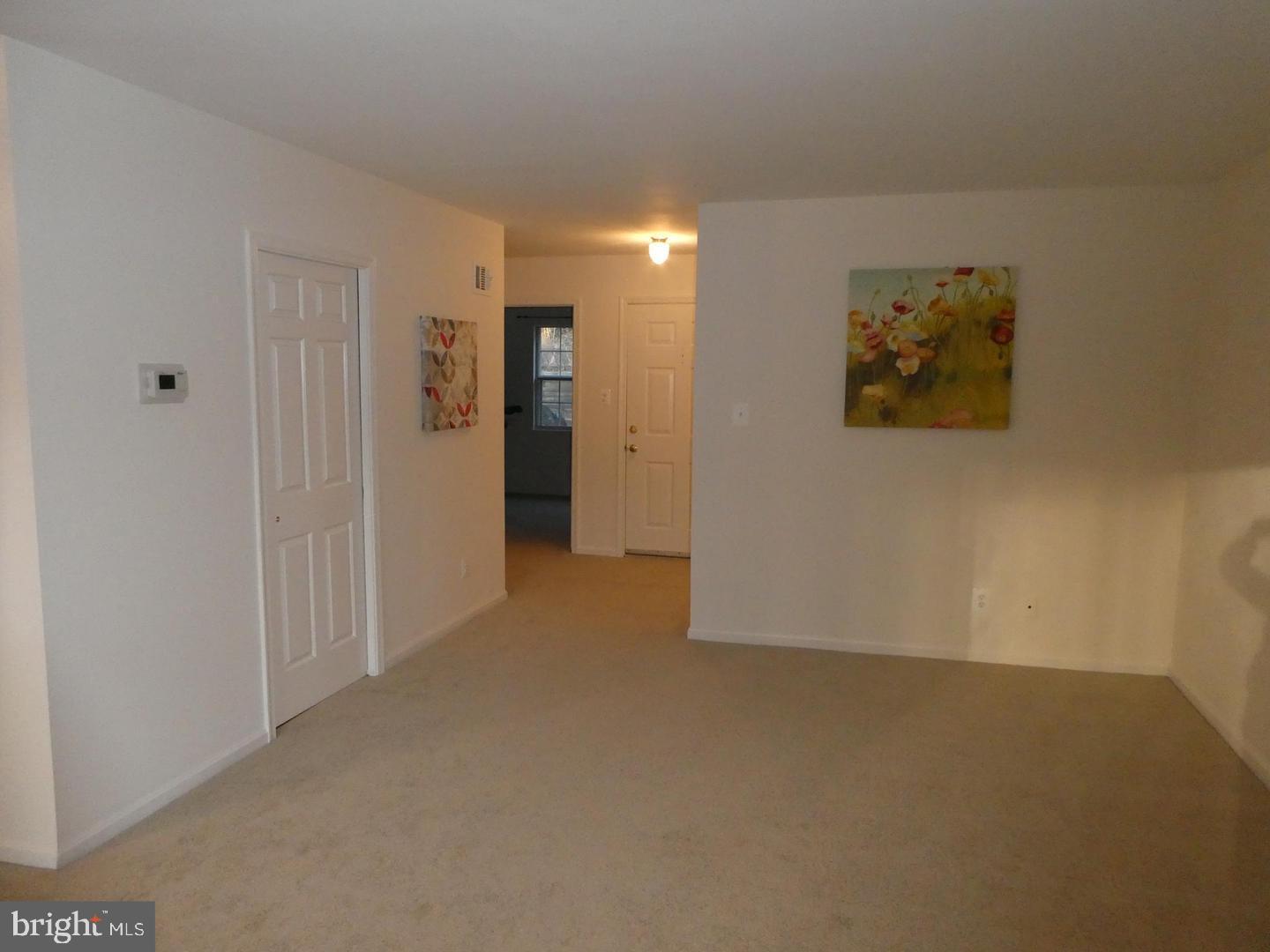 Real estate listing preview #3