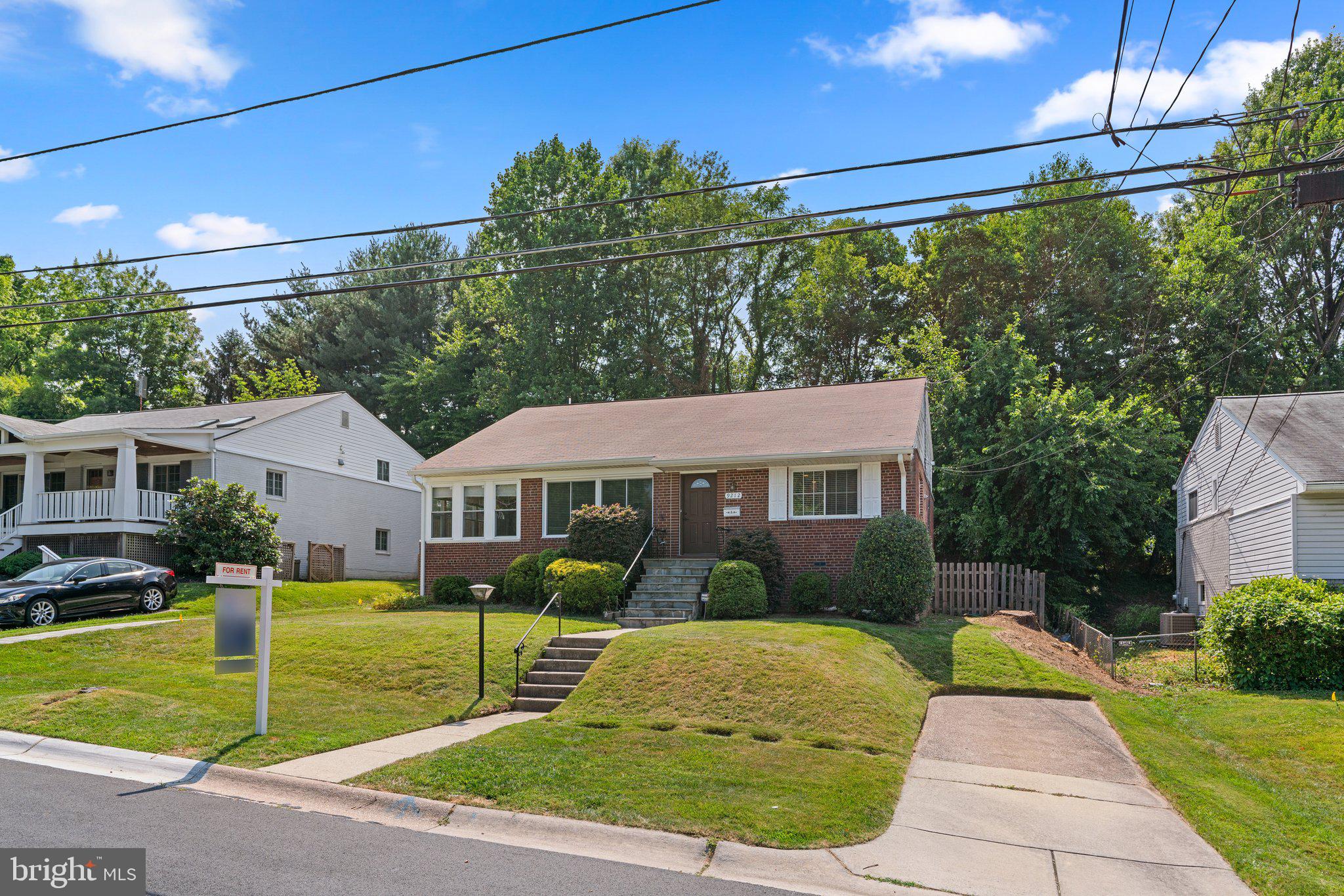 Real estate listing preview #4