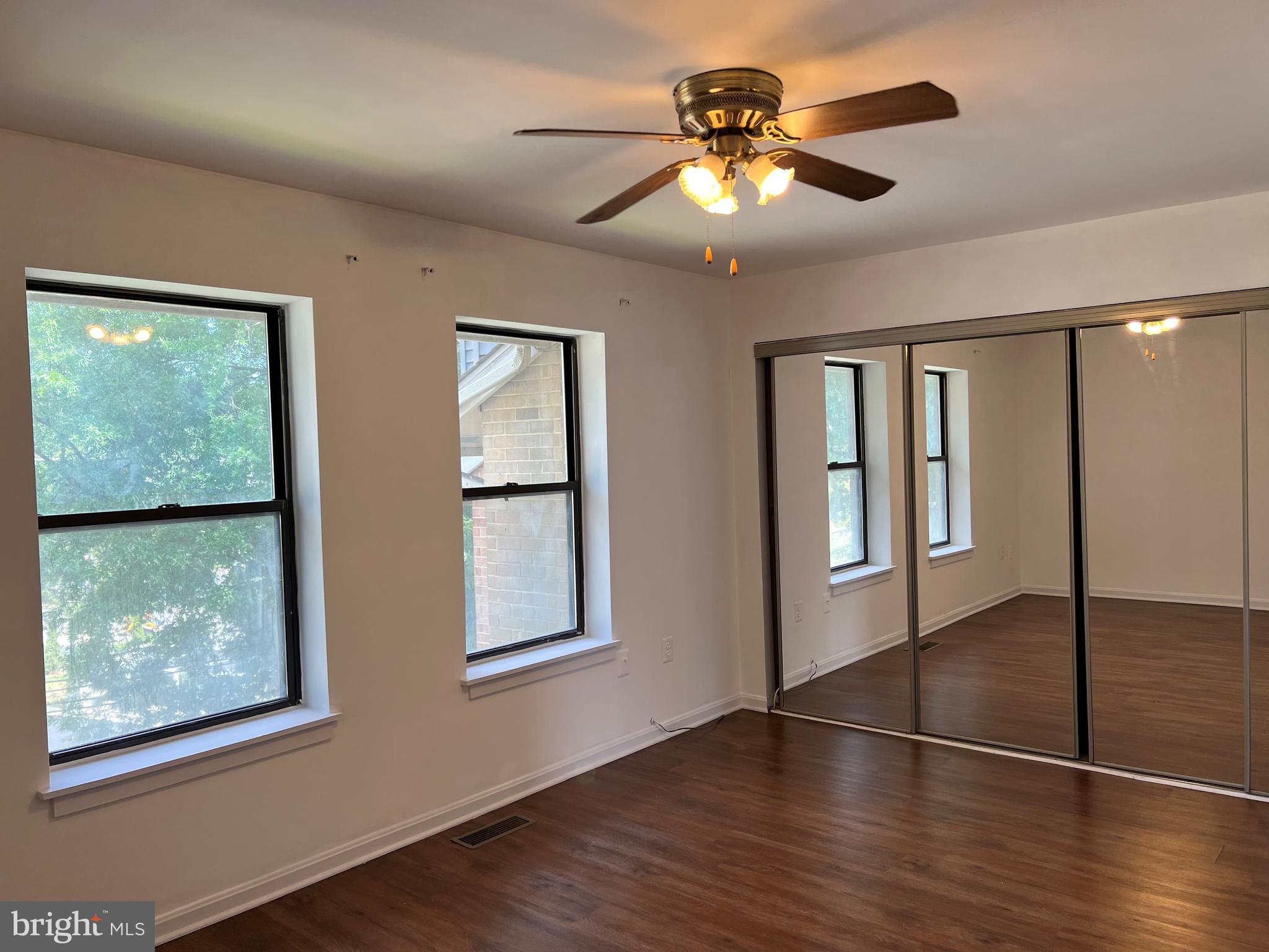 Real estate listing preview #14