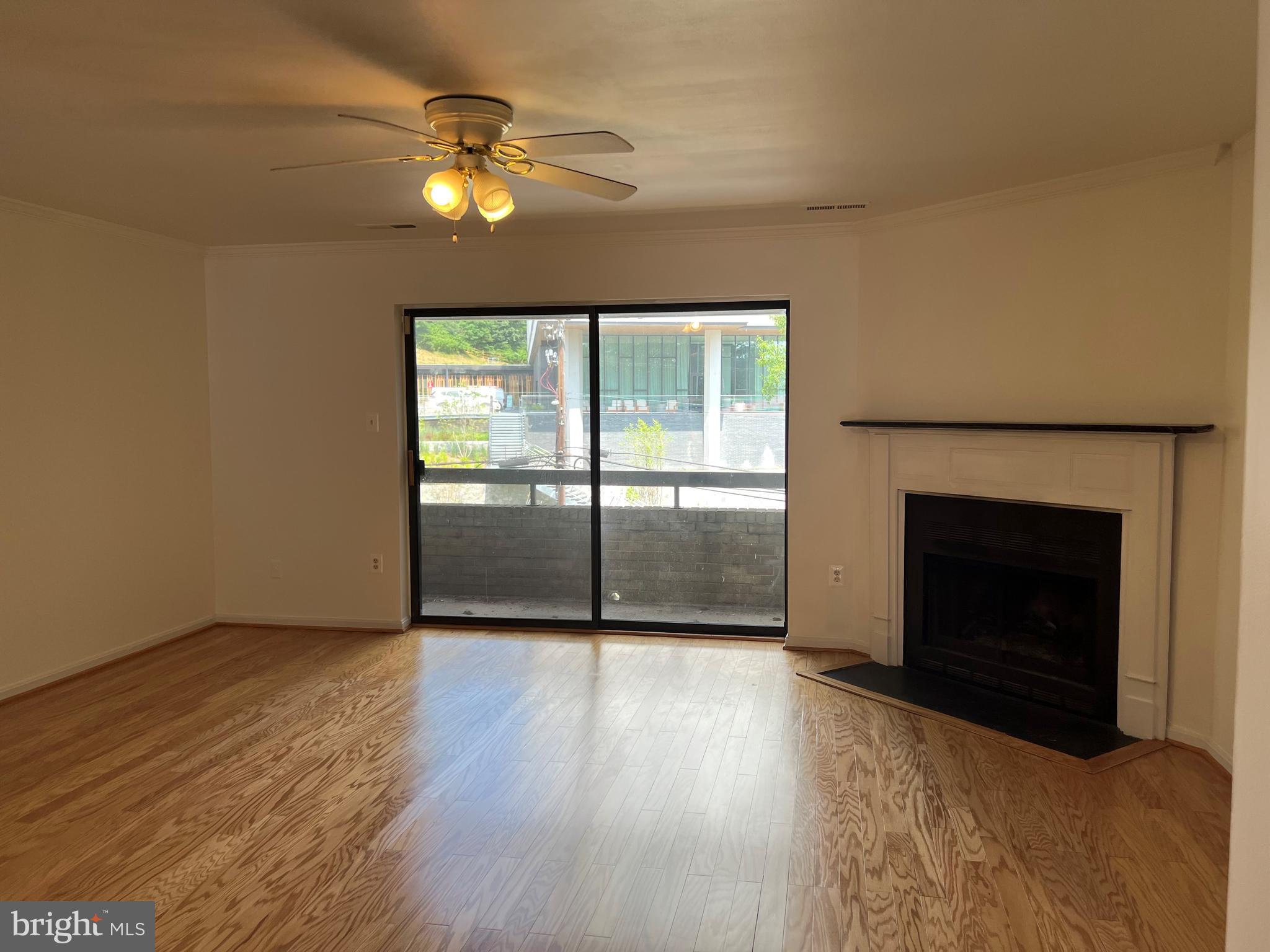 Real estate listing preview #6