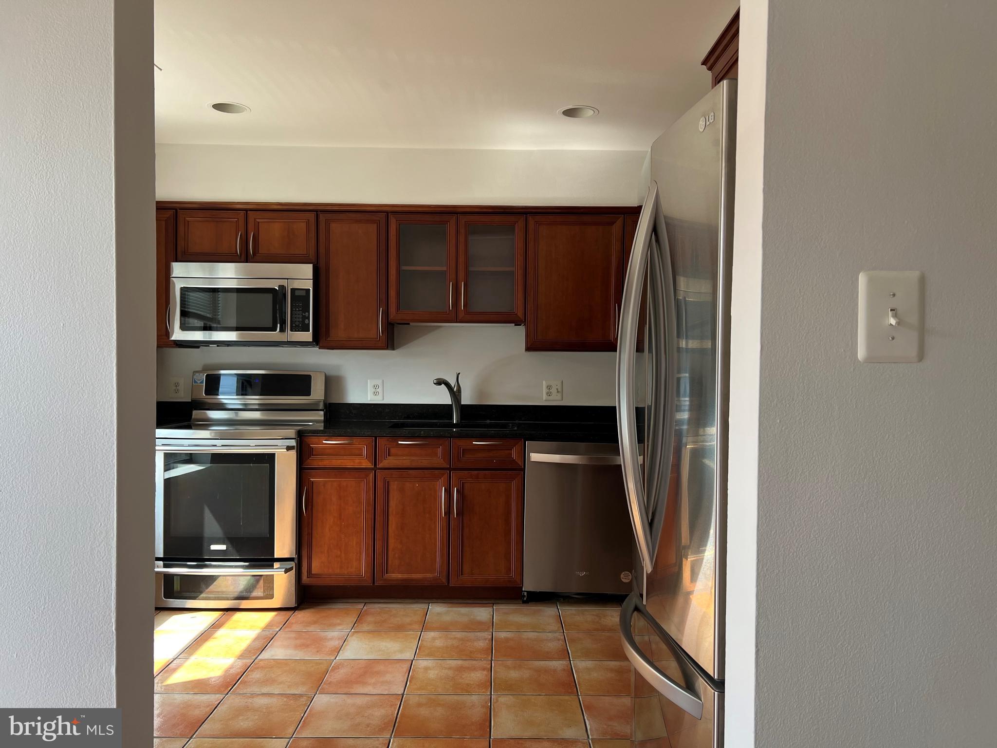 Real estate listing preview #3