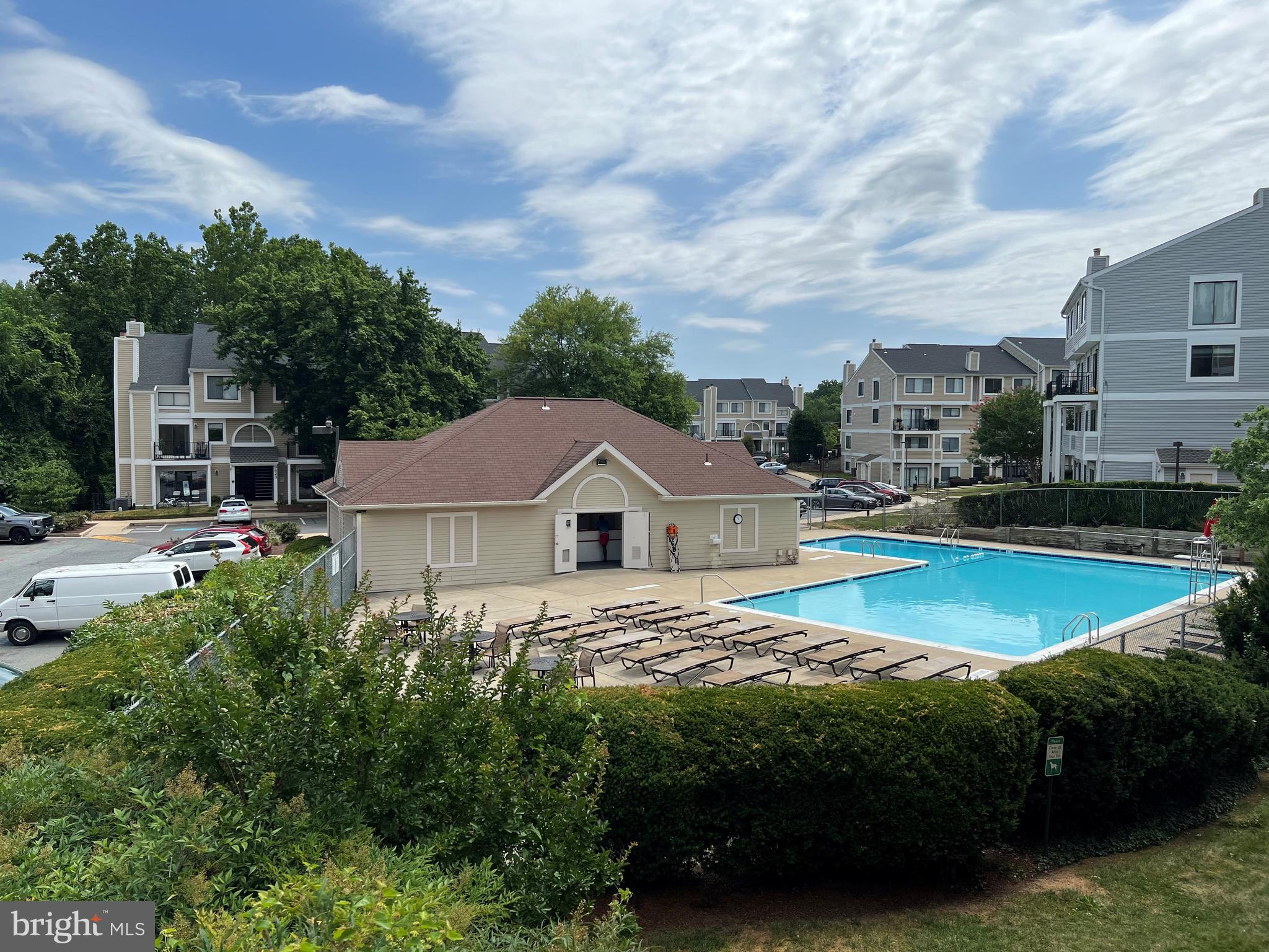 Real estate listing preview #17