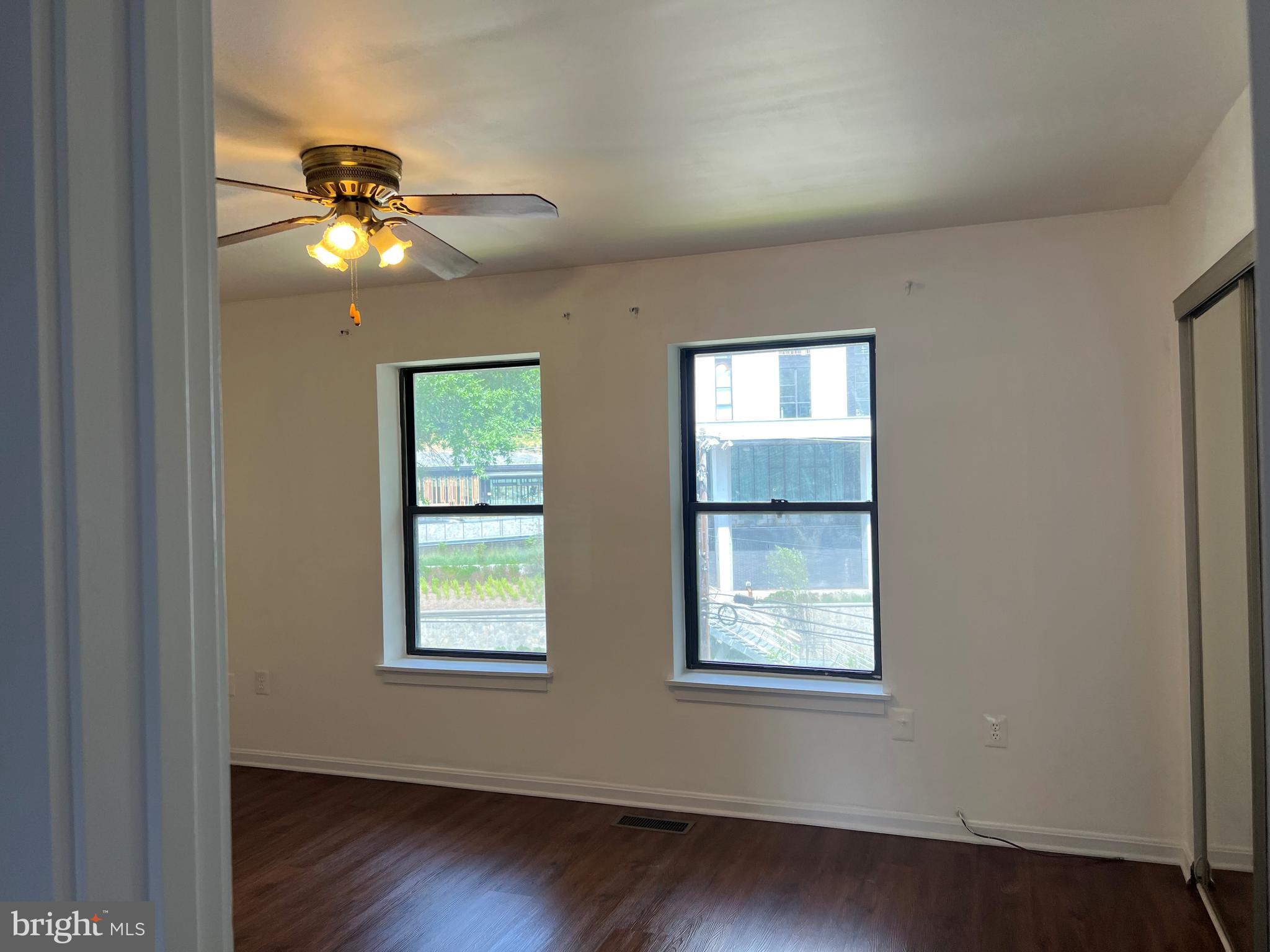 Real estate listing preview #15