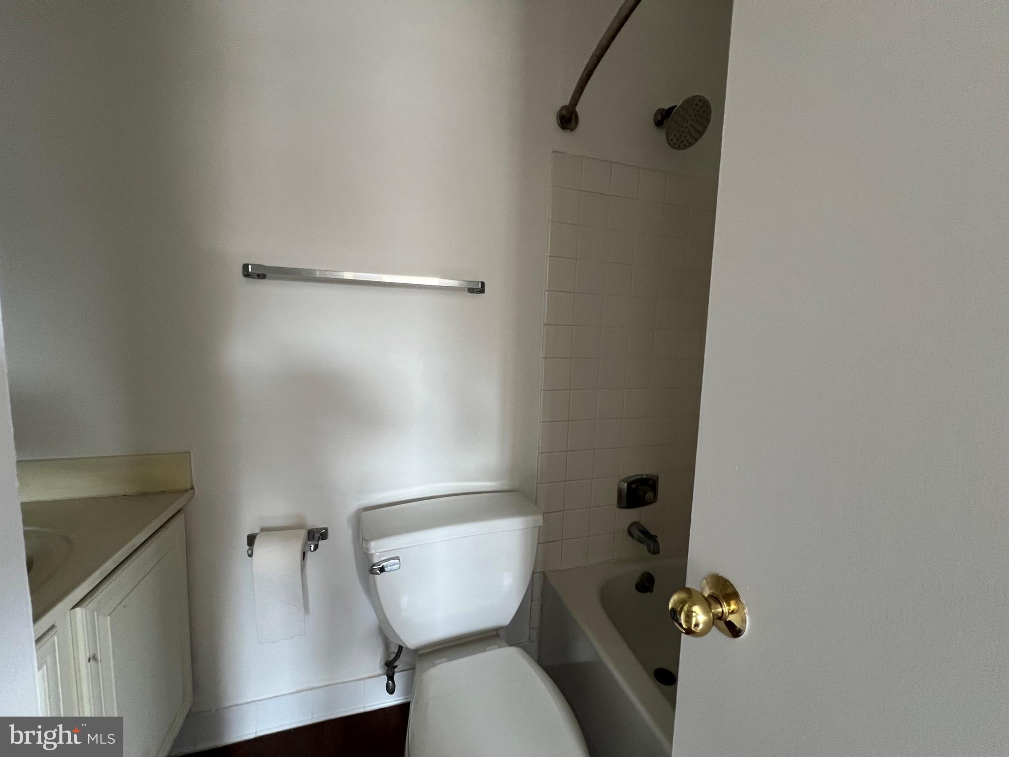 Real estate listing preview #11