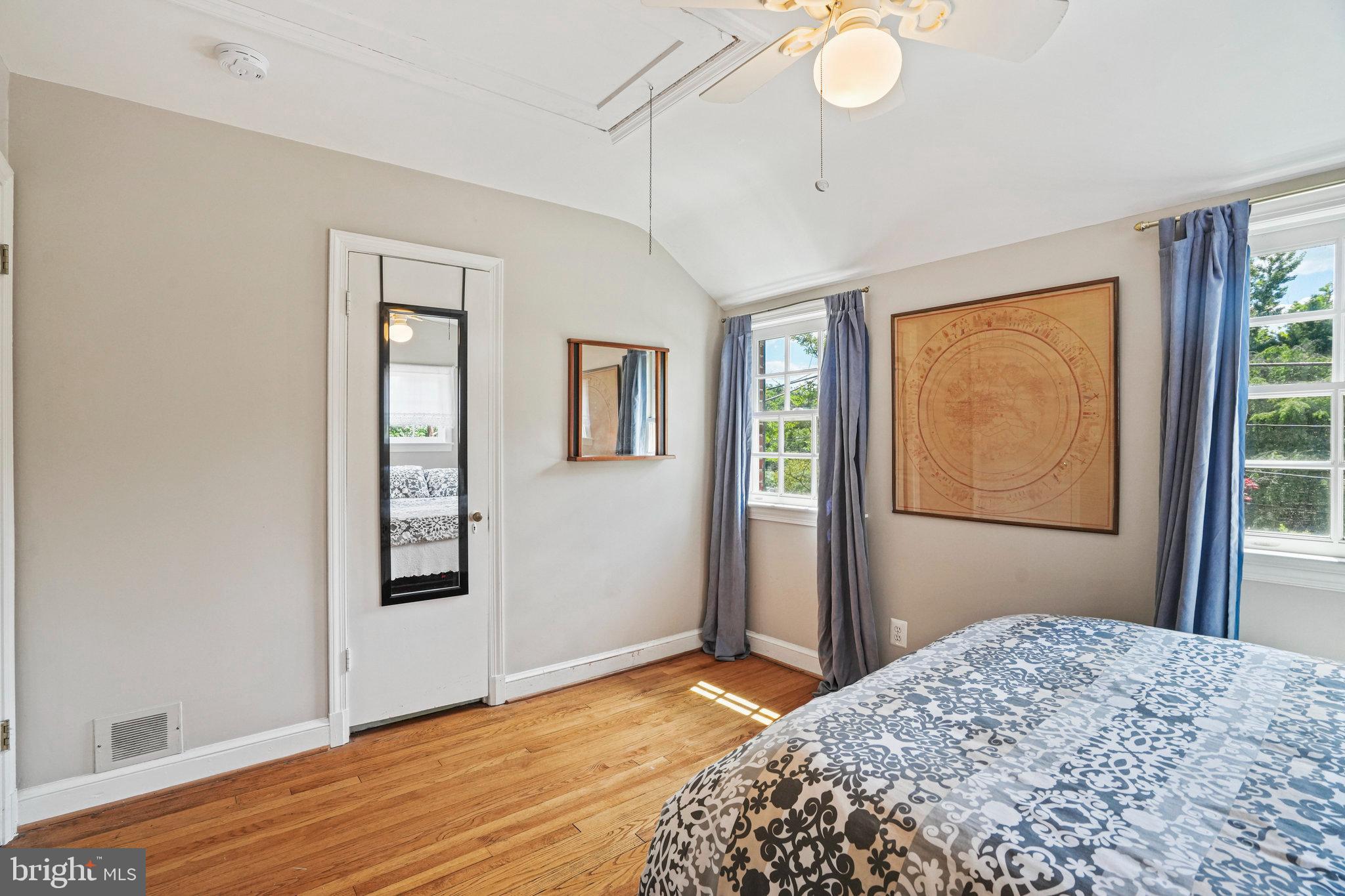 Real estate listing preview #22