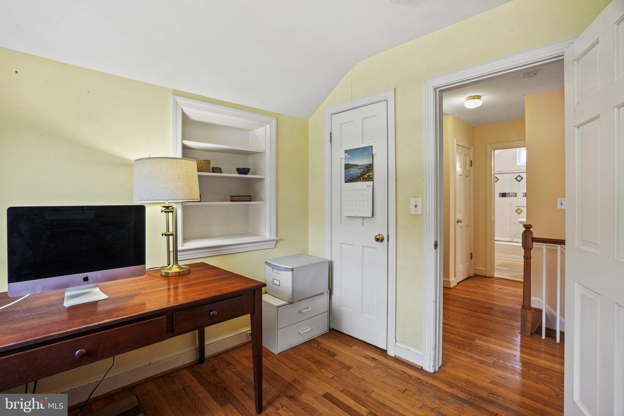 Real estate listing preview #25