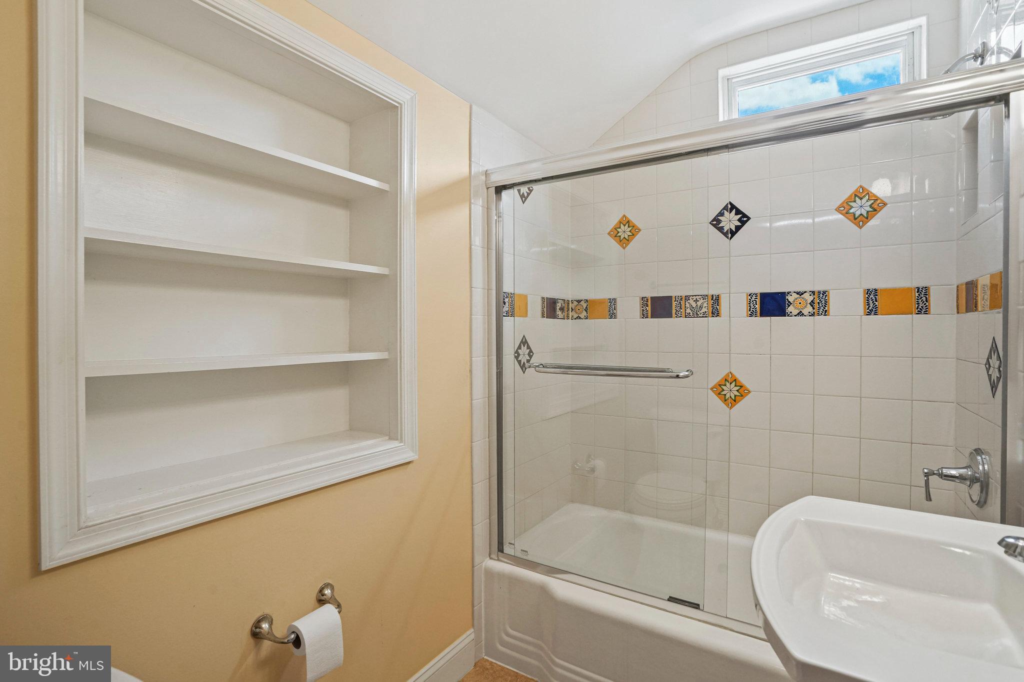 Real estate listing preview #23