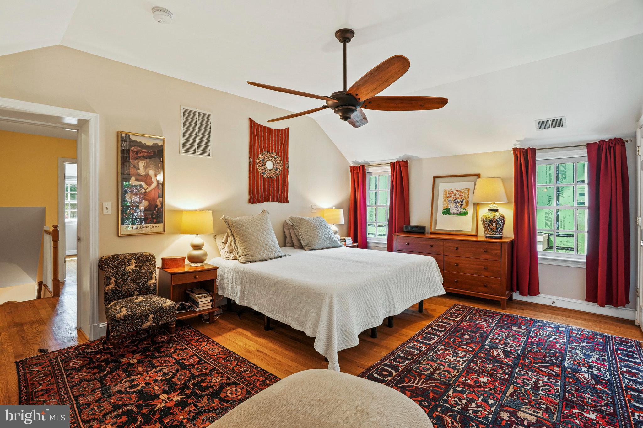 Real estate listing preview #14