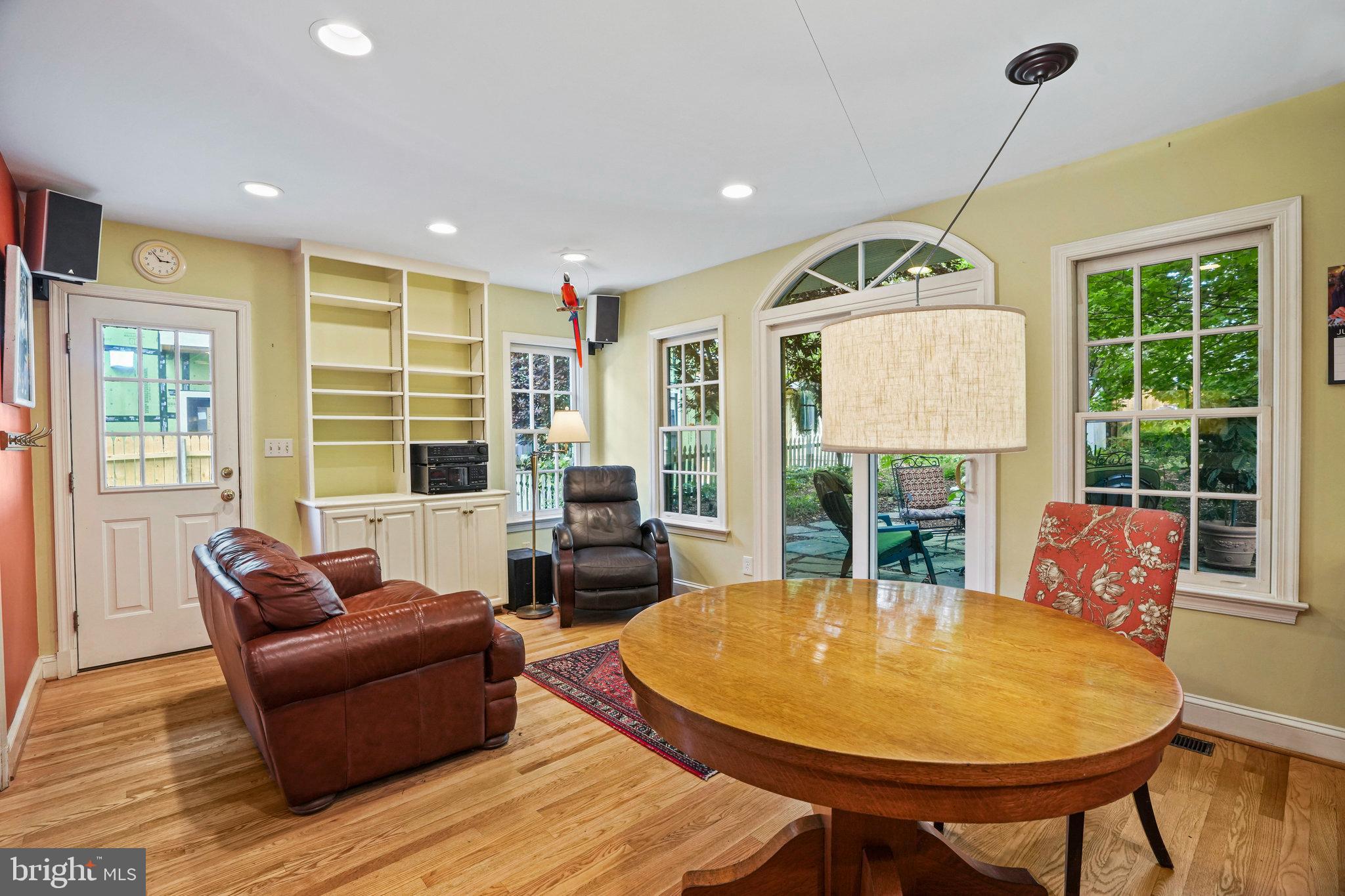 Real estate listing preview #6