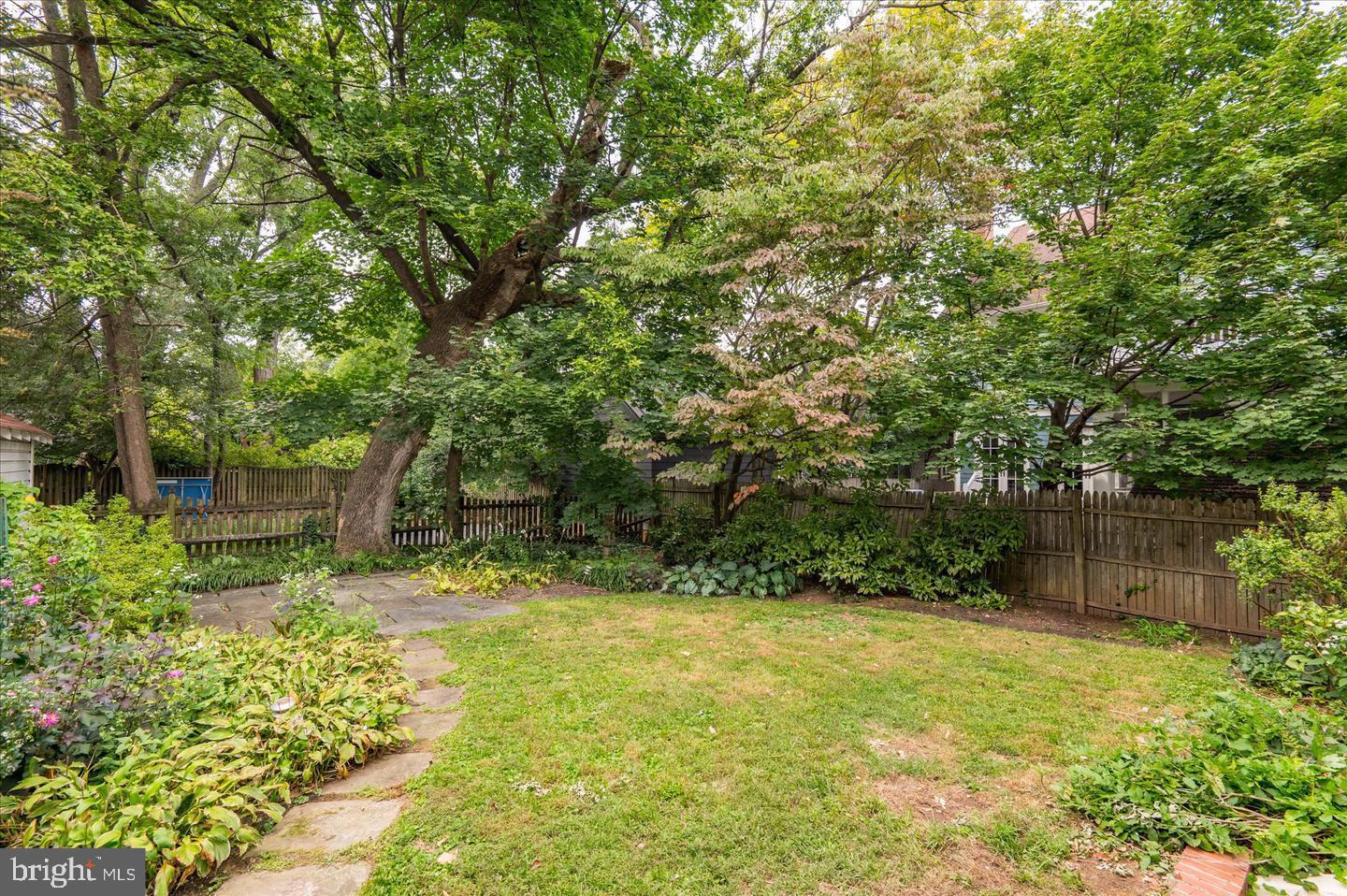 Real estate listing preview #3