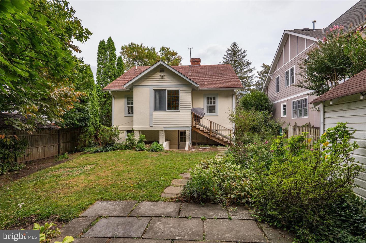 Real estate listing preview #4