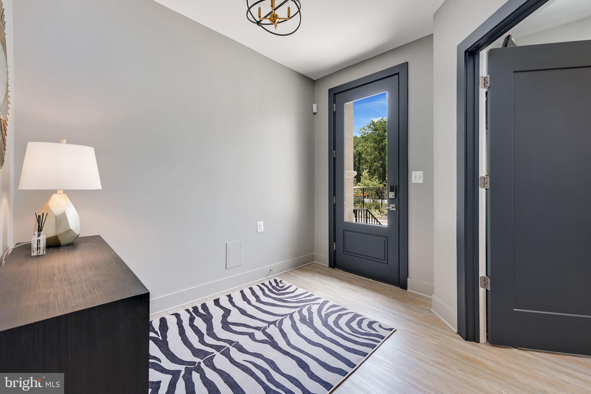 Real estate listing preview #3