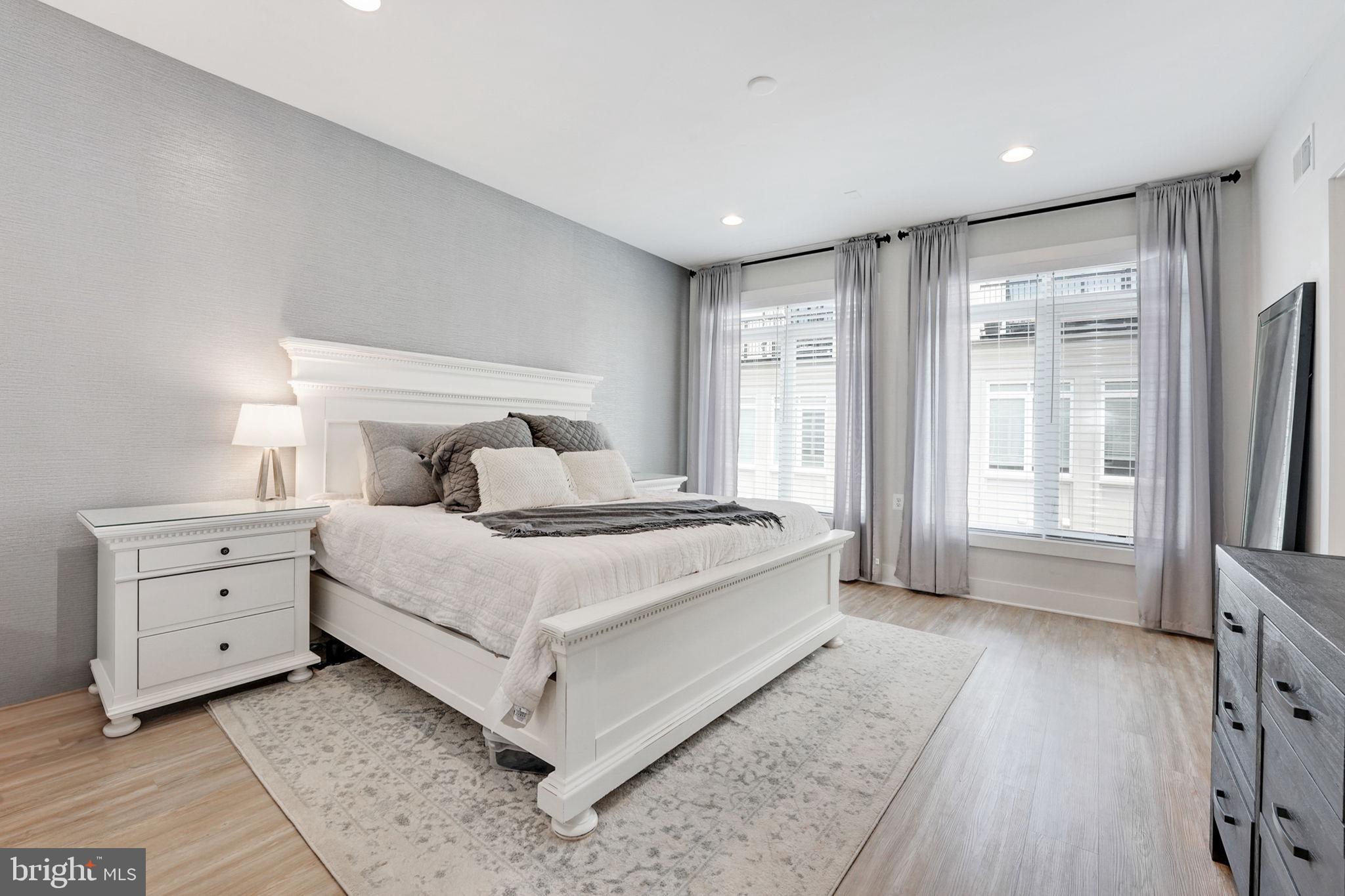 Real estate listing preview #18