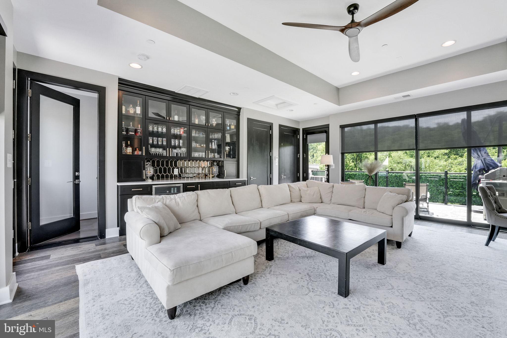 Real estate listing preview #29